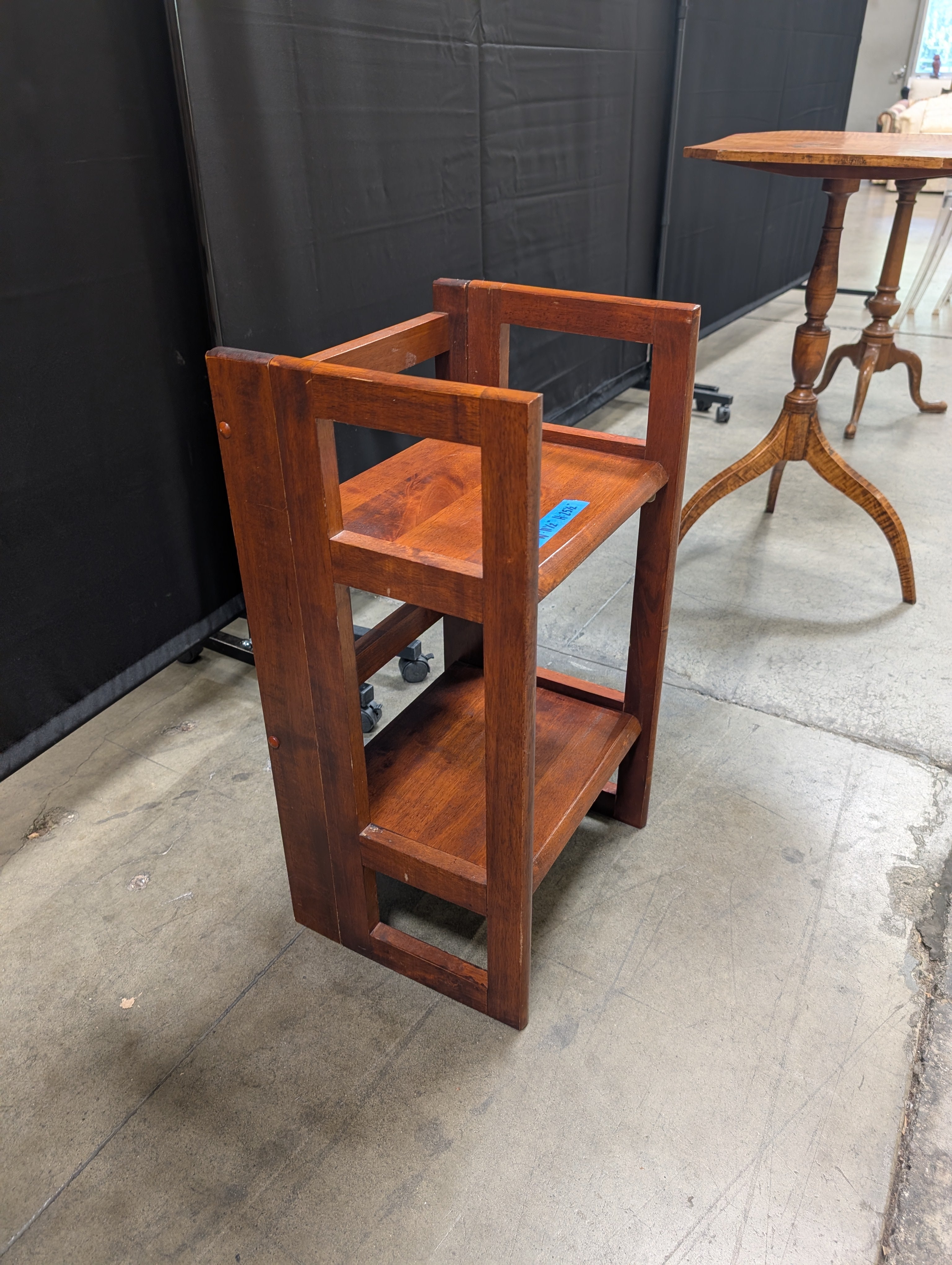 Vintage Wooden Library shelf in Brown