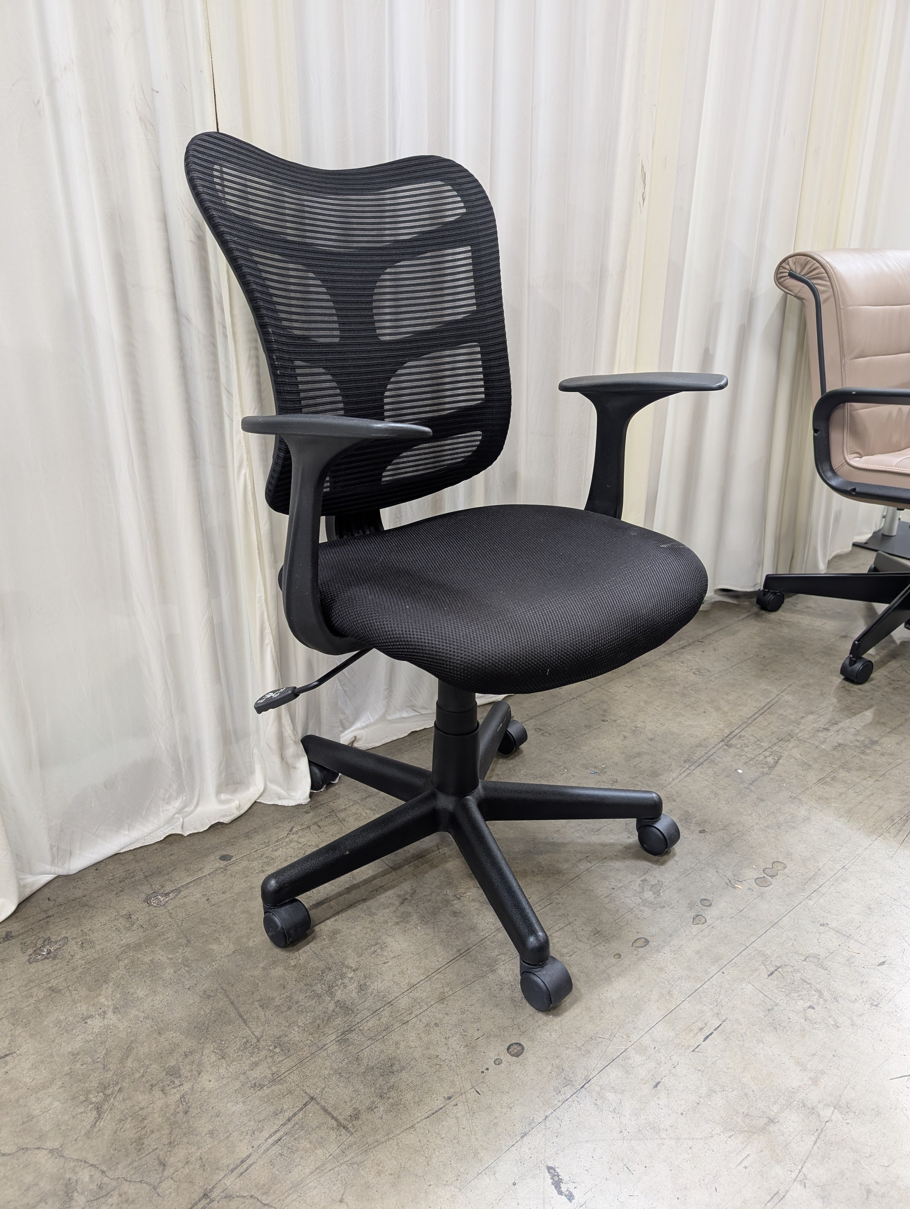 Black Mesh Back Office Chair with Adjustable Arms