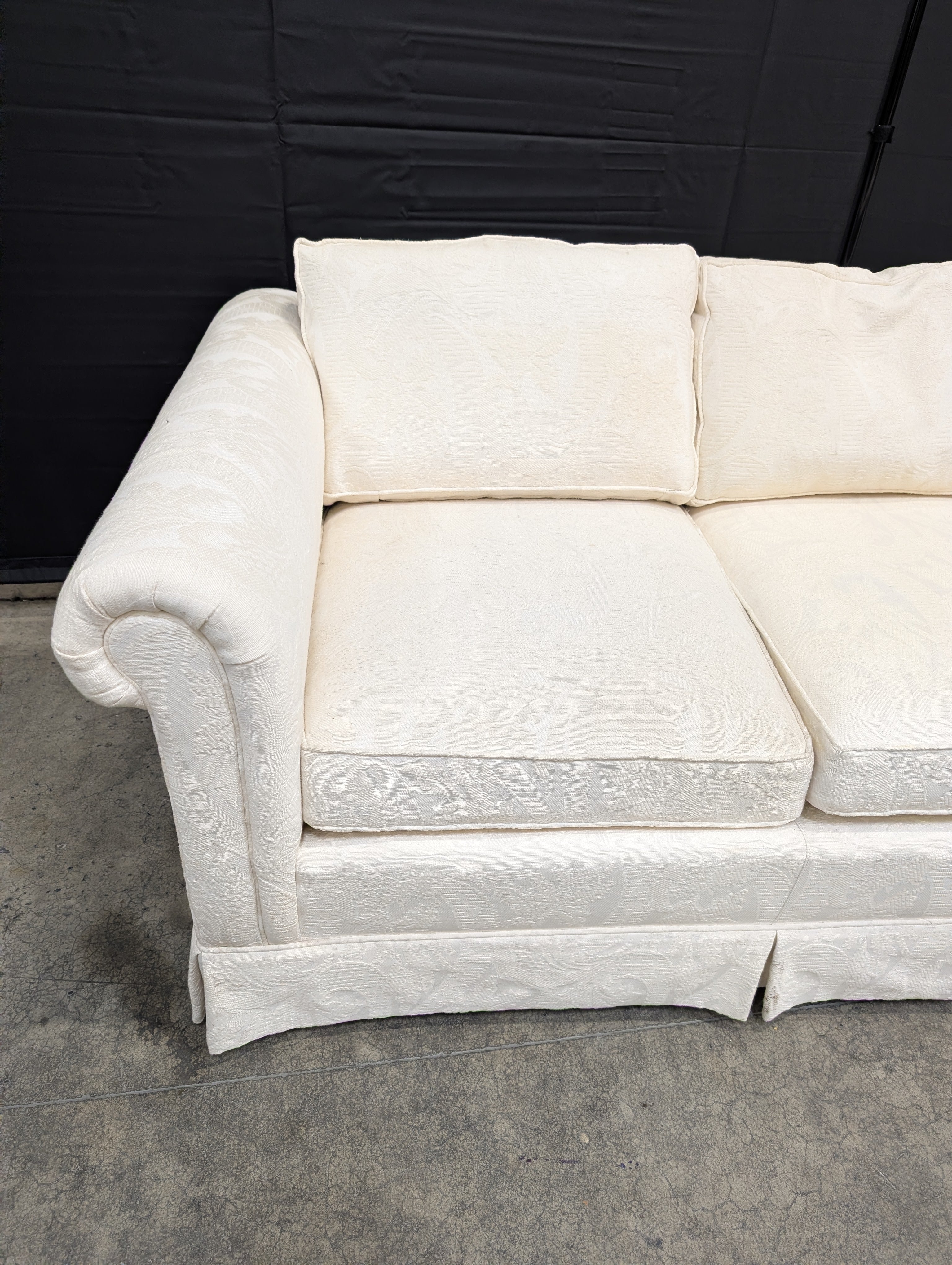 DREXEL Heritage Cream sofa