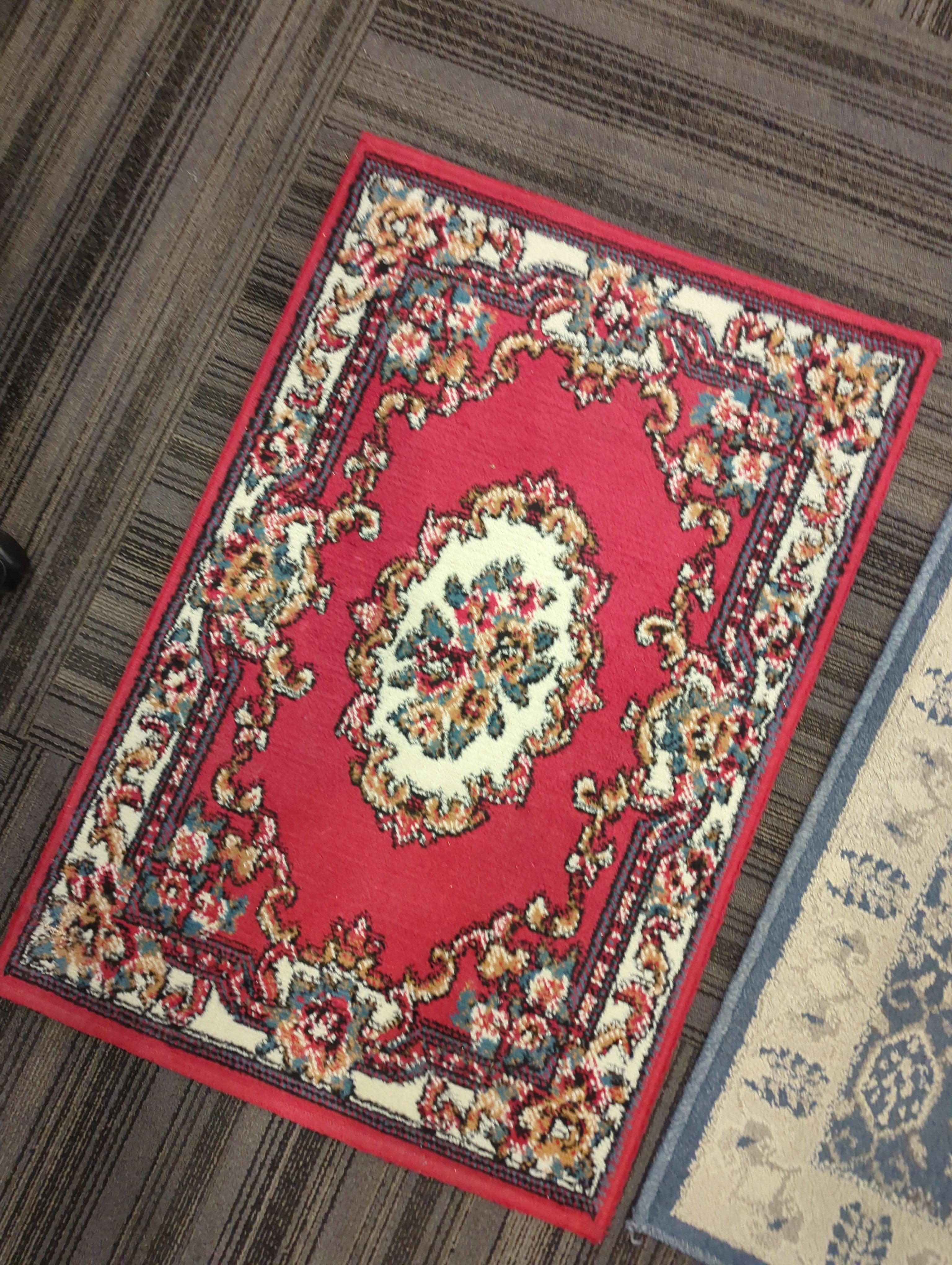 Red Hallway Traditional Rug