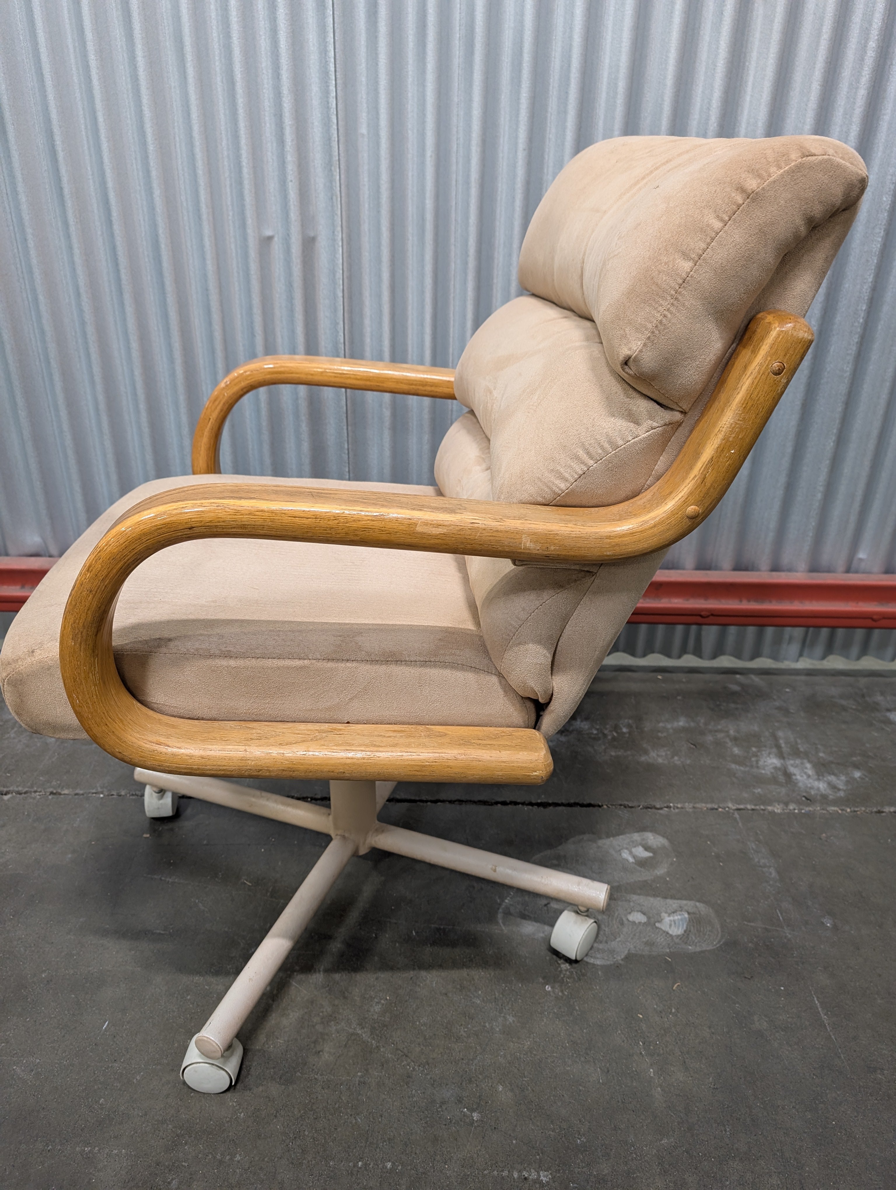 Swivel Tilt Castor Armchair