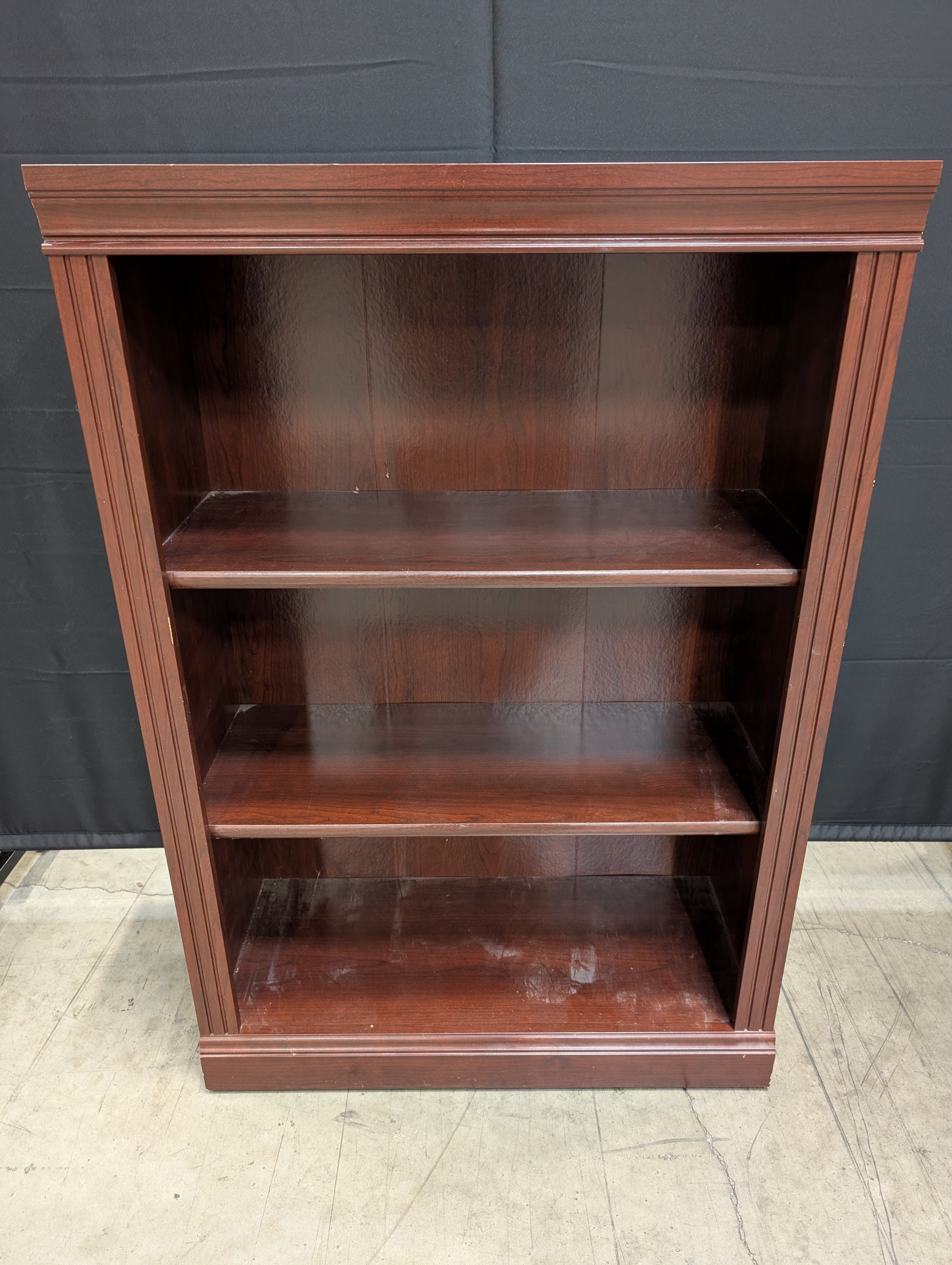 Traditional Dark Wood Three-Tier Bookcase