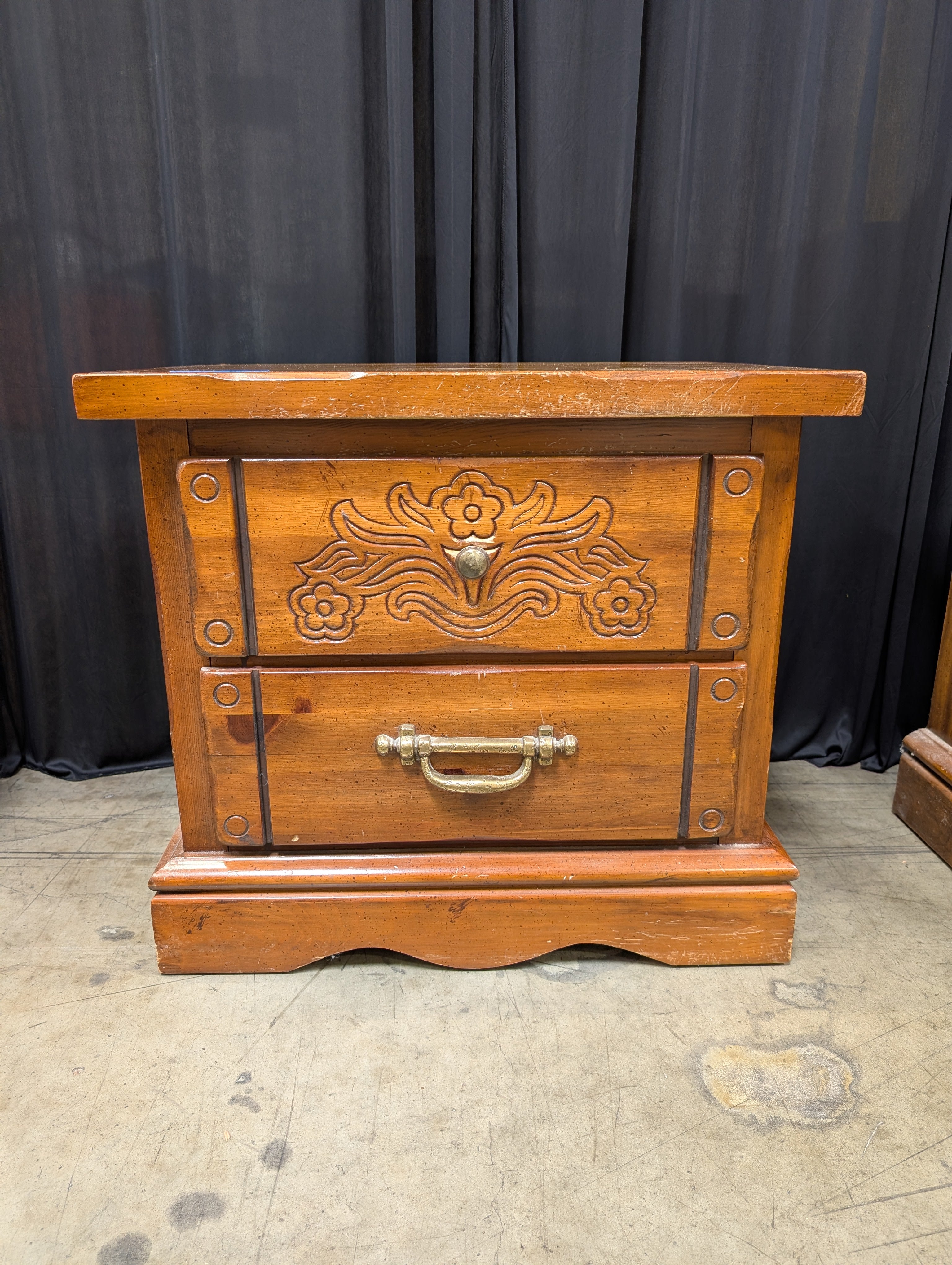 Traditional Carved Wood Nightstand with Brass Hardware