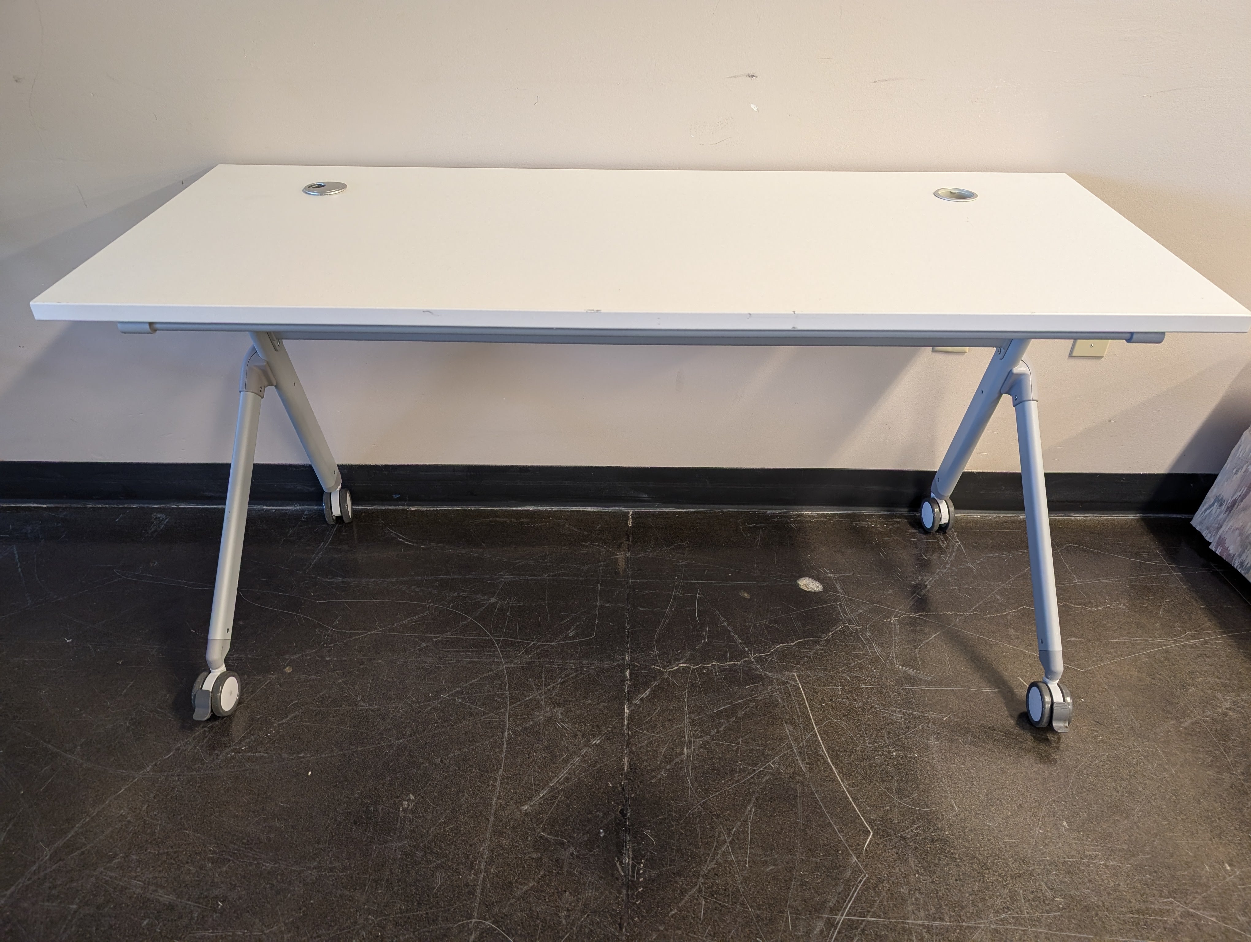 Modern Mobile Rectangular Office Desk with Casters