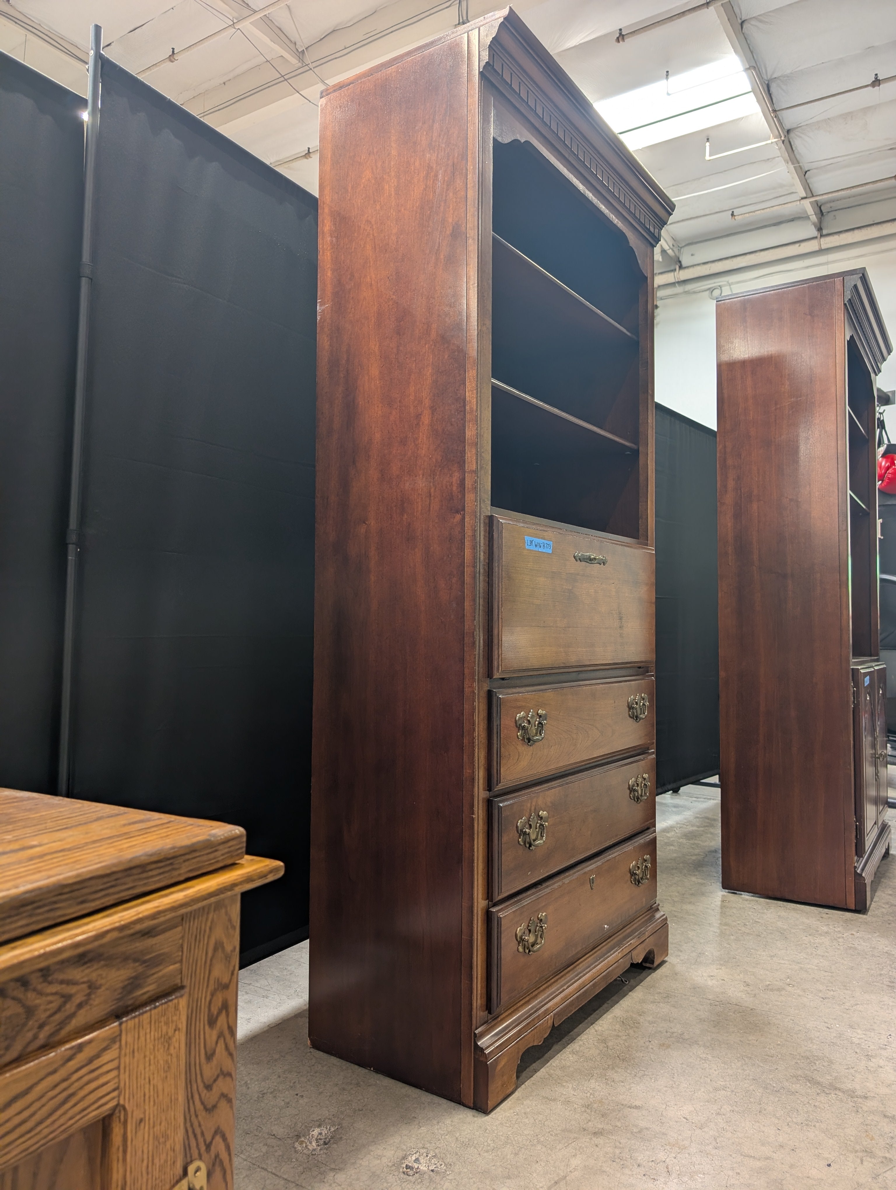 Traditional Brown American Drew Wood Dresser with Hutch