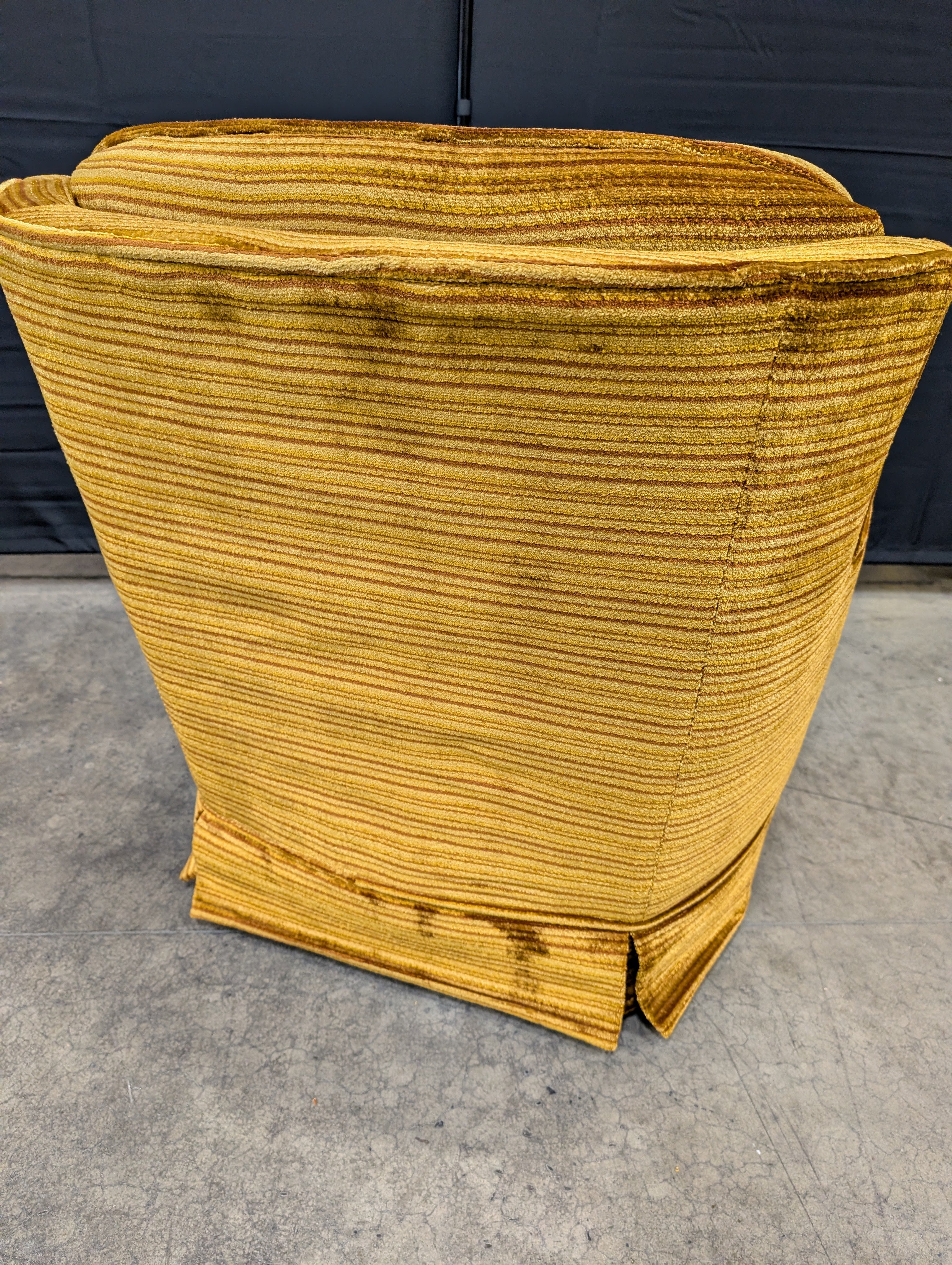 Retro Gold Corduroy Tufted Armchair