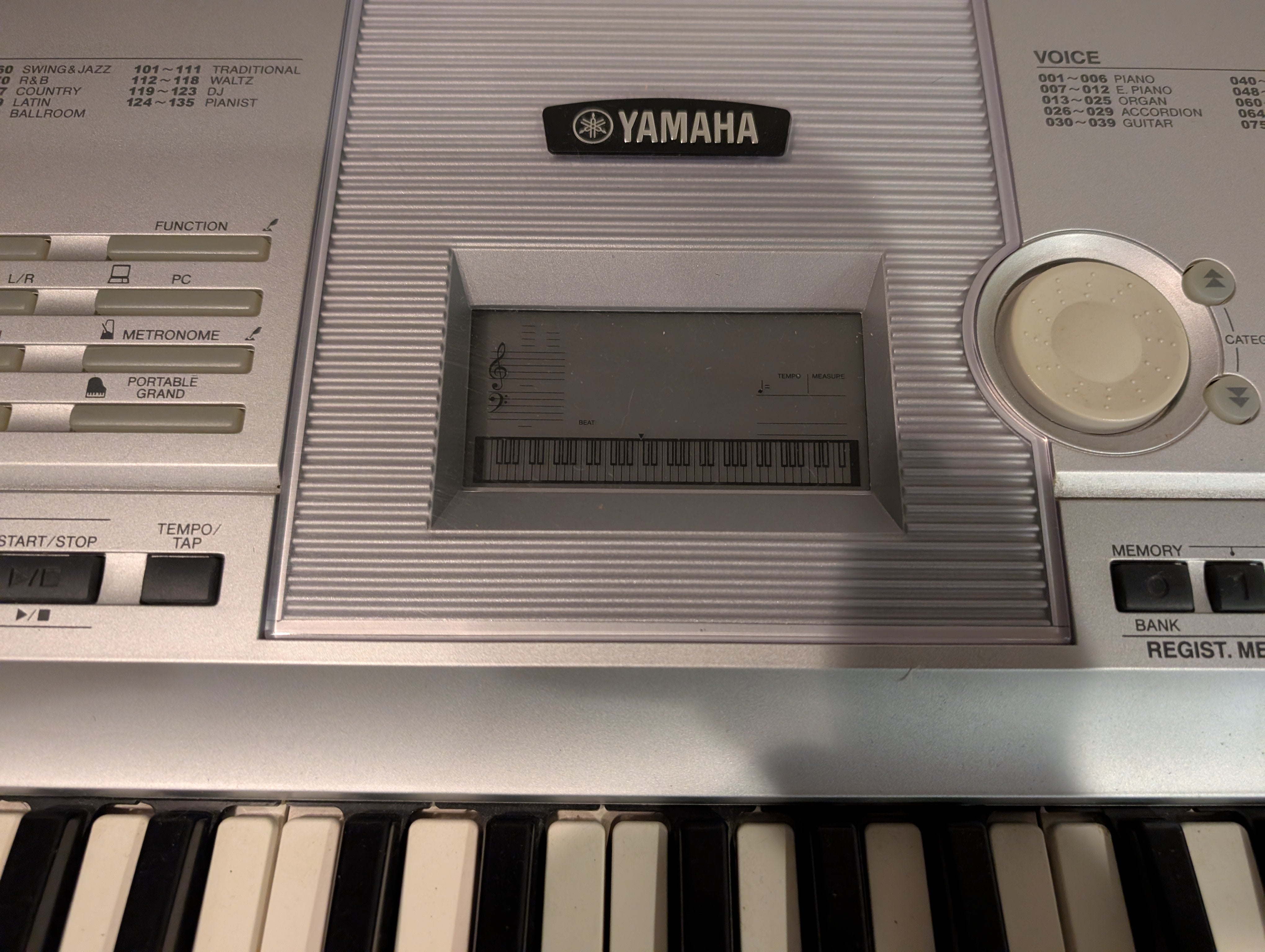 Yamaha Portable Grand DGX-205 Digital Piano Keyboard (Missing Cord)