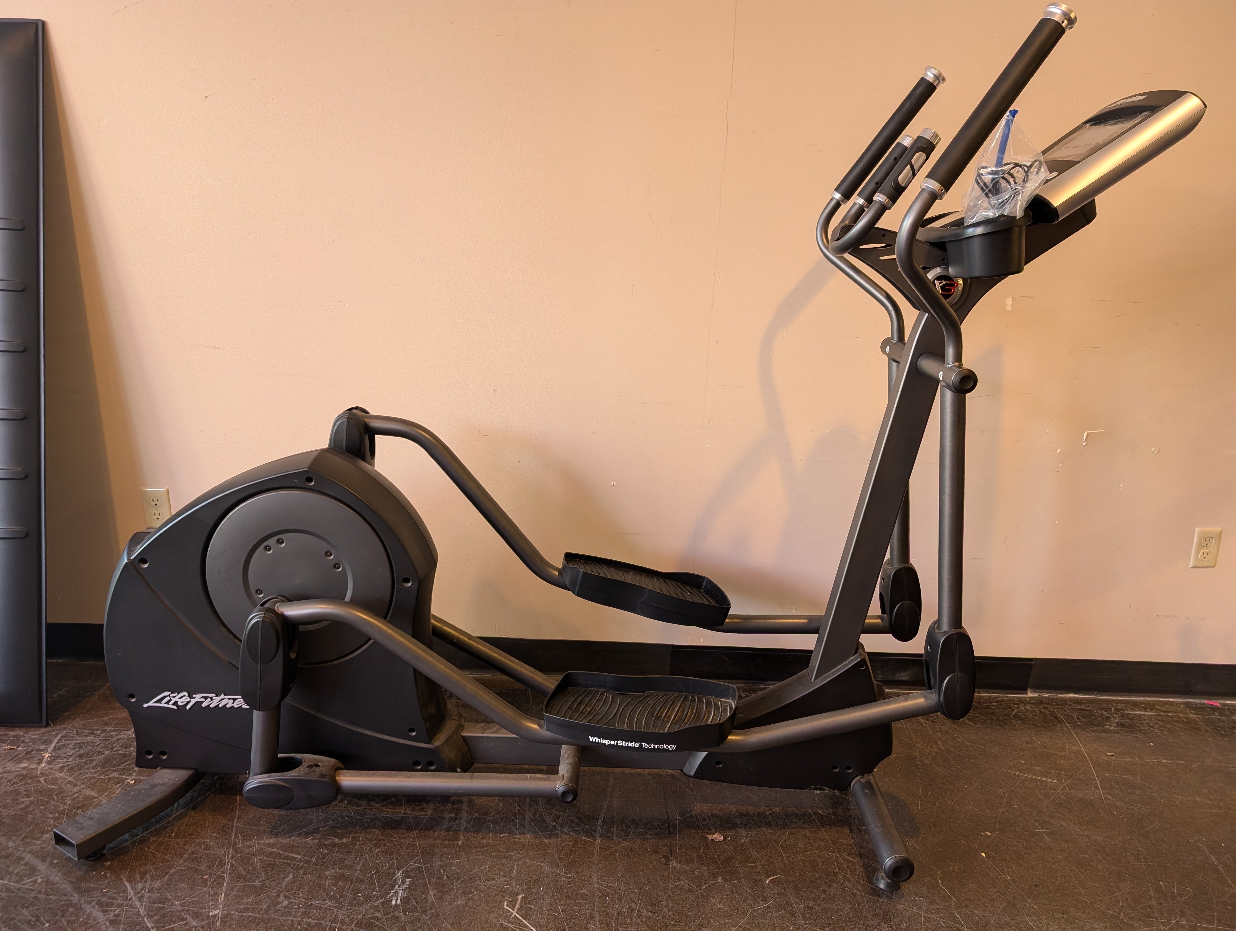 Life Fitness Advanced Home Elliptical Trainer