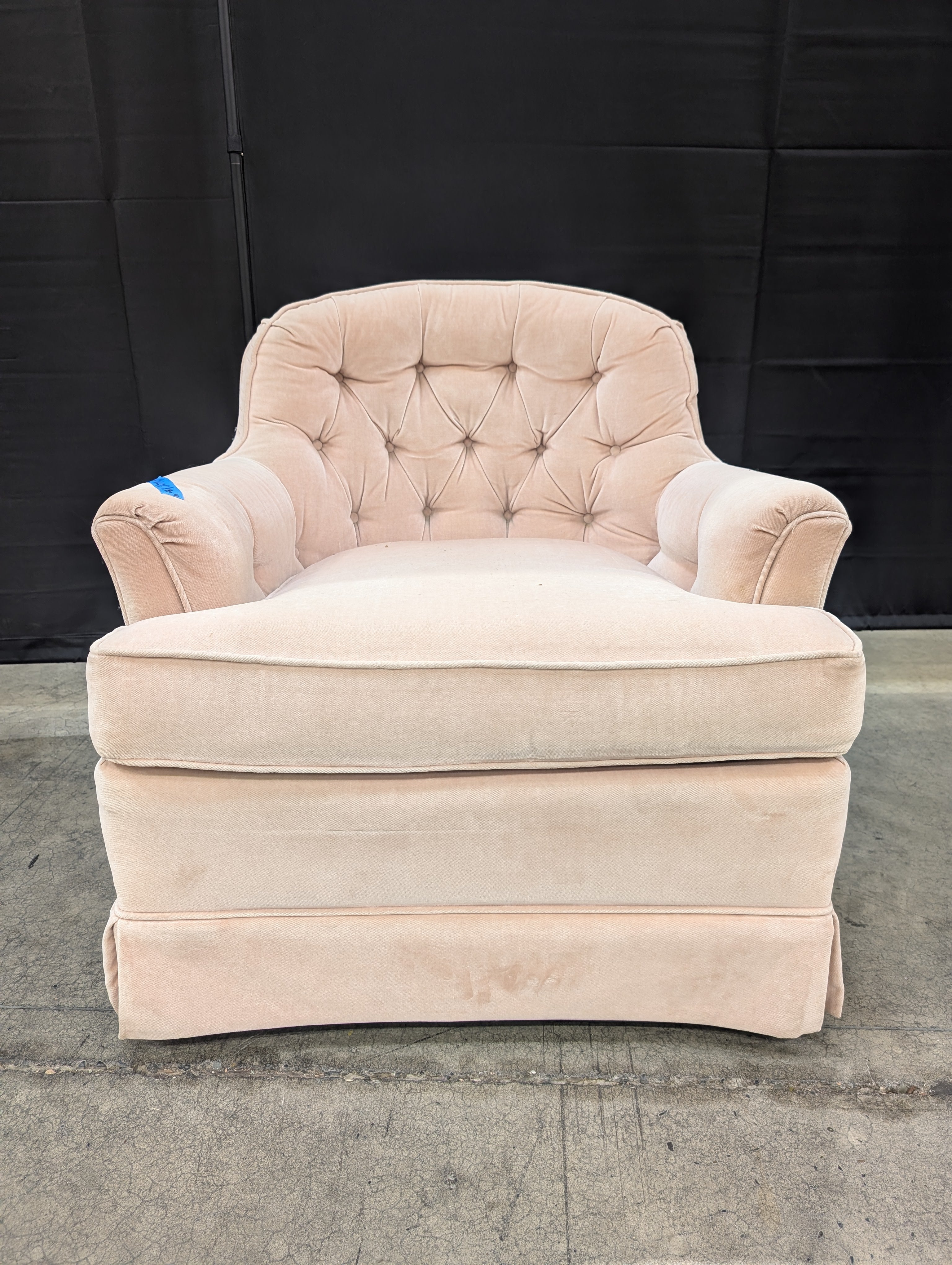 Blush Tufted Velvet Drexel Armchair