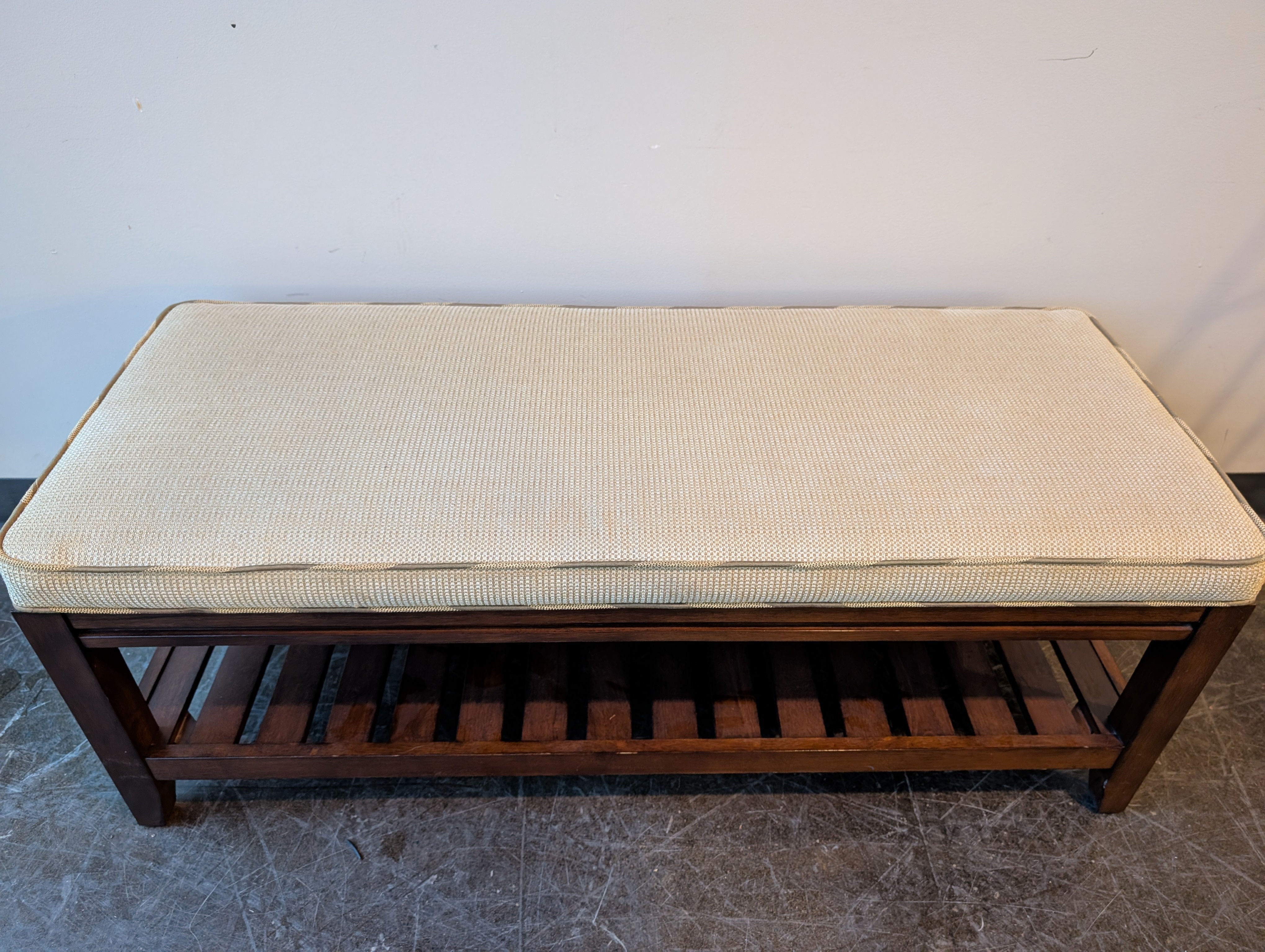 Dark Wood Entryway Bench with Upholstered Cushion and Slatted Shelf