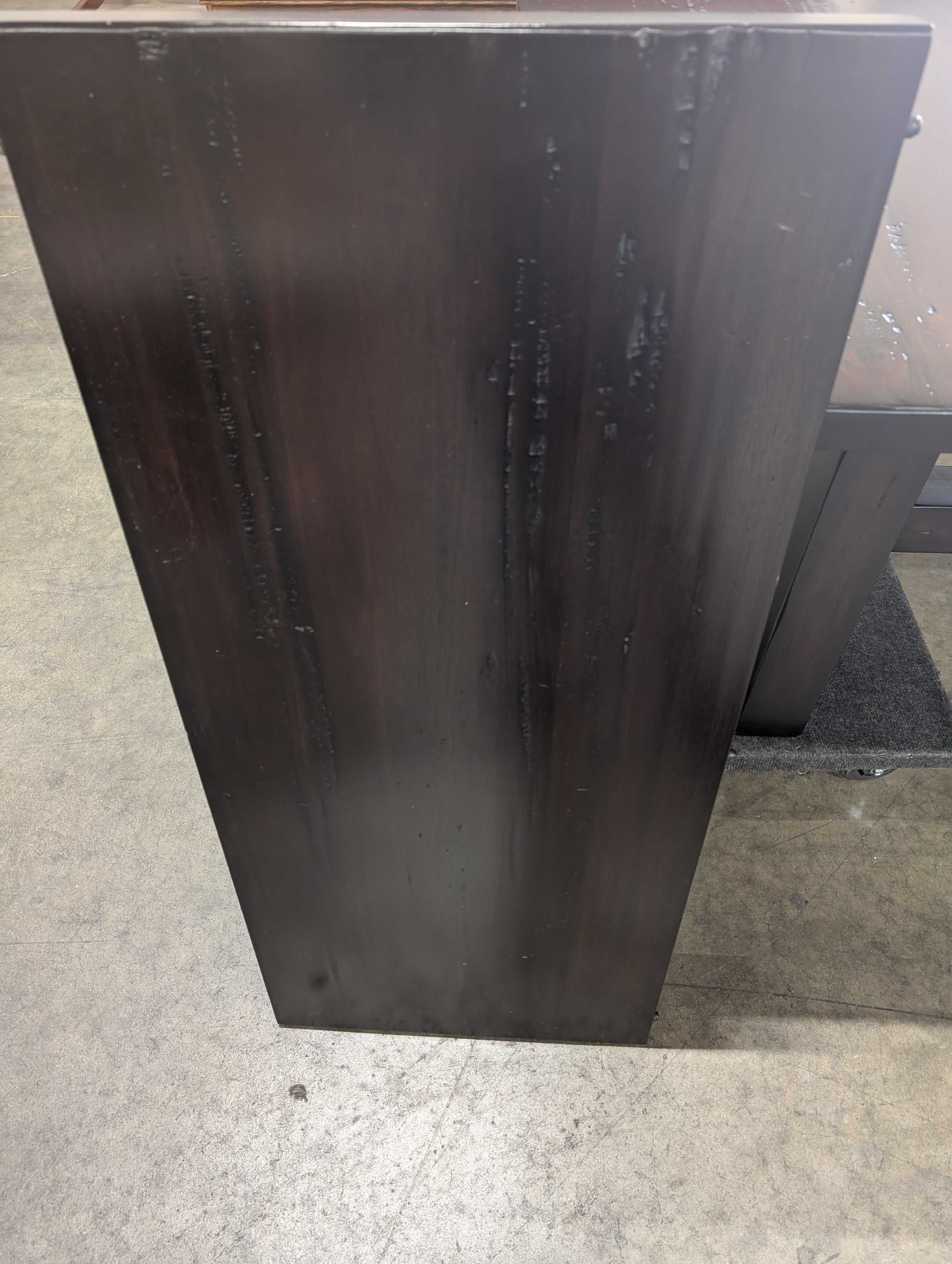 Spacious Dark Stained Wooden Extendable Dining Table
