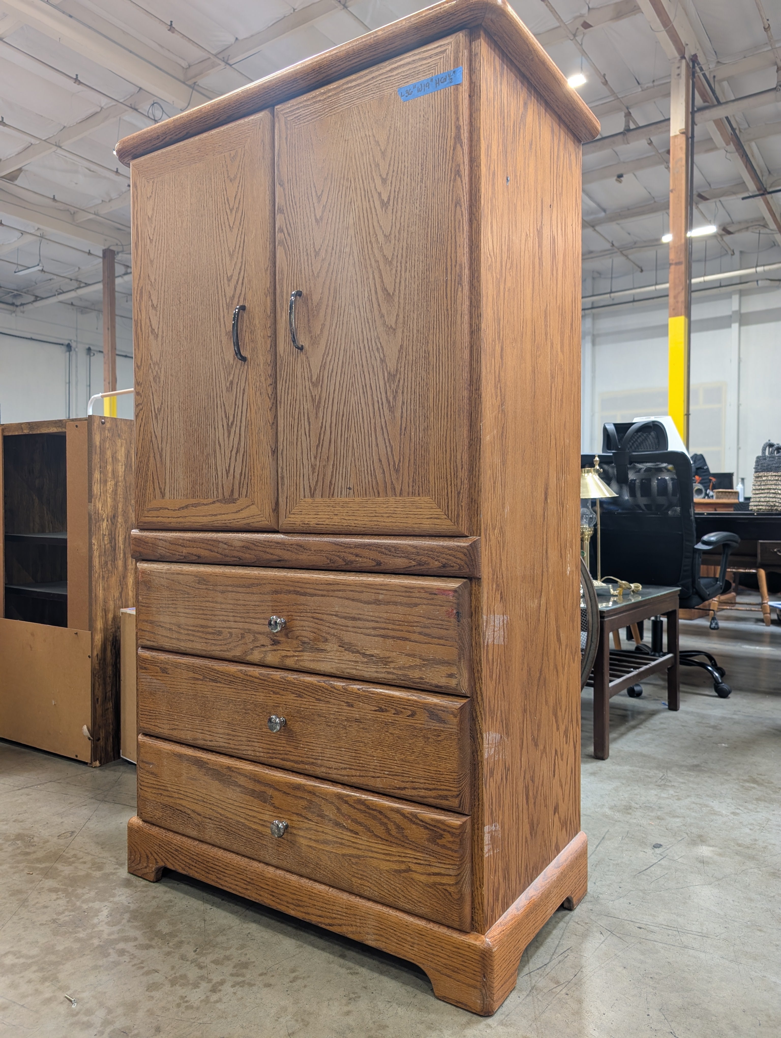 Traditional Oak Storage Cabinet with Drawers
