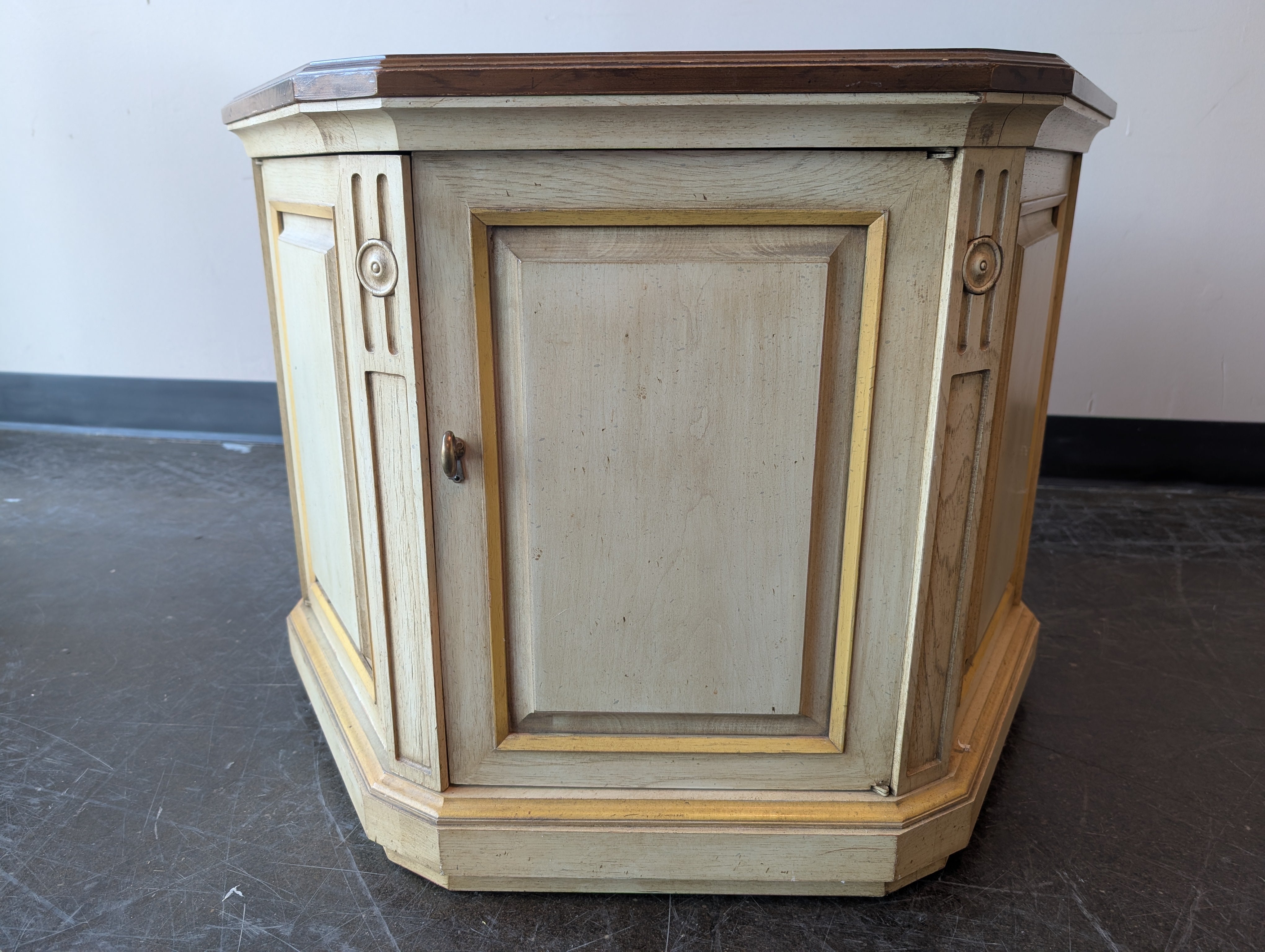 Vintage Heritage Two-Tone Hexagonal Accent Table