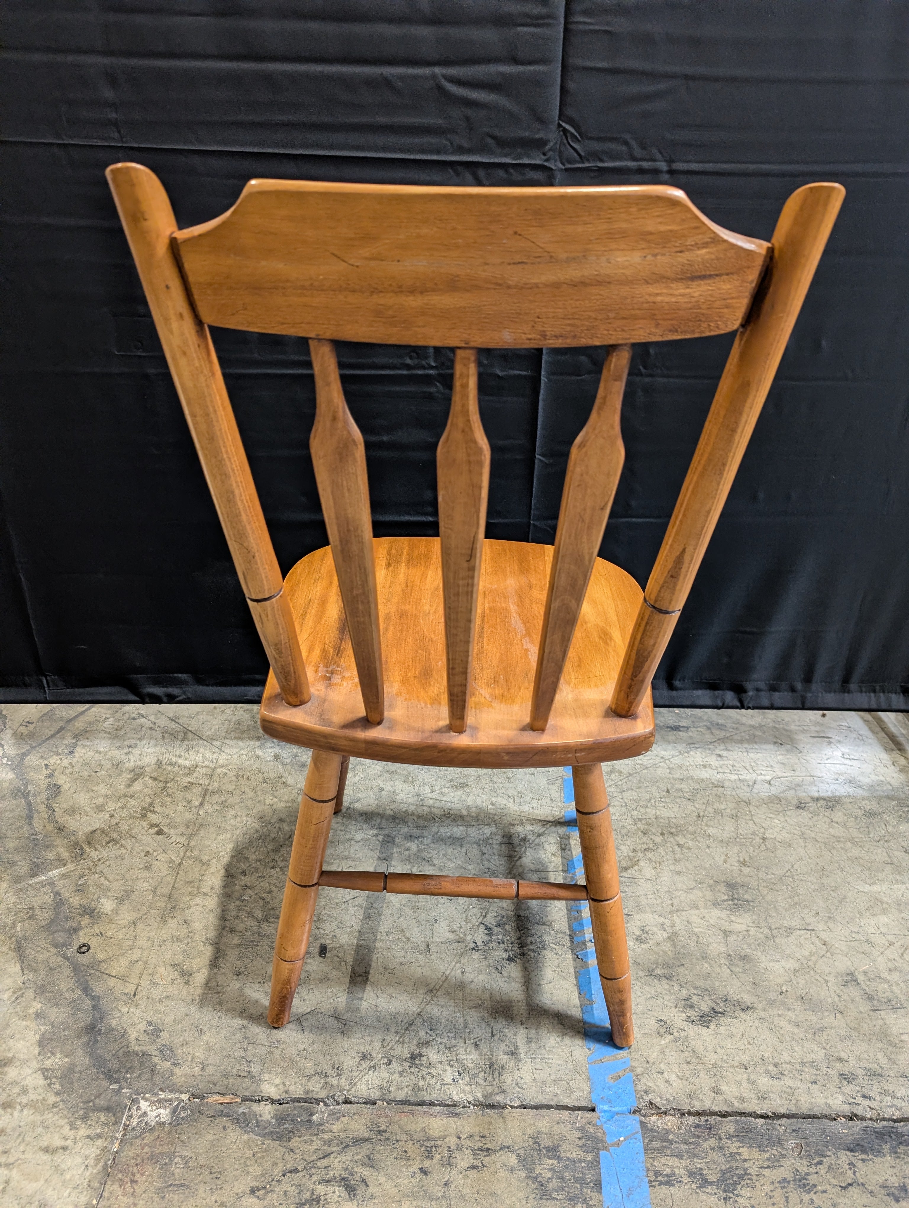 Classic Wooden Windsor Style Dining Chair