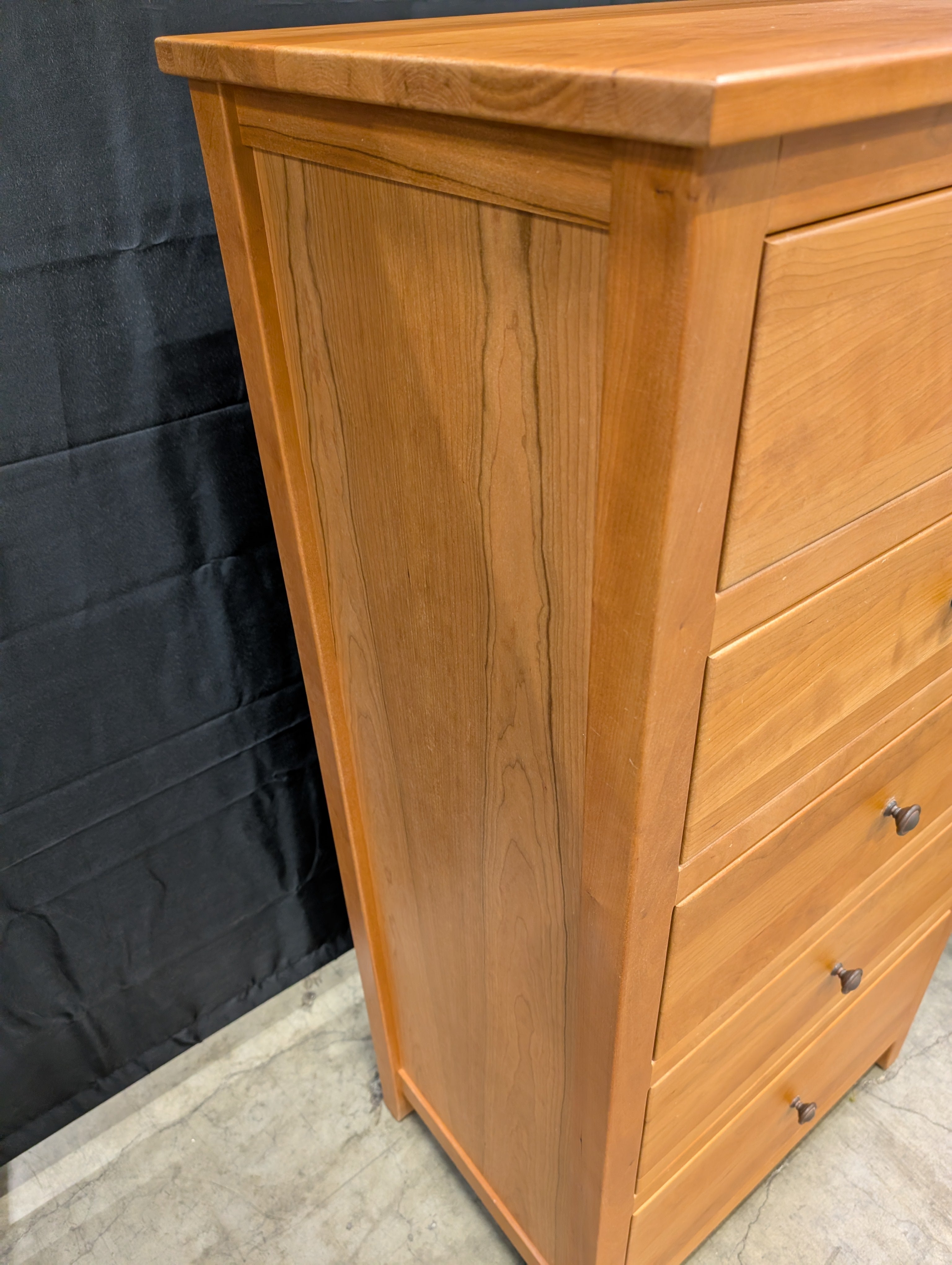 Classic Cherry Wood 5-Drawer Tall Chest - Very Good Condition Storage