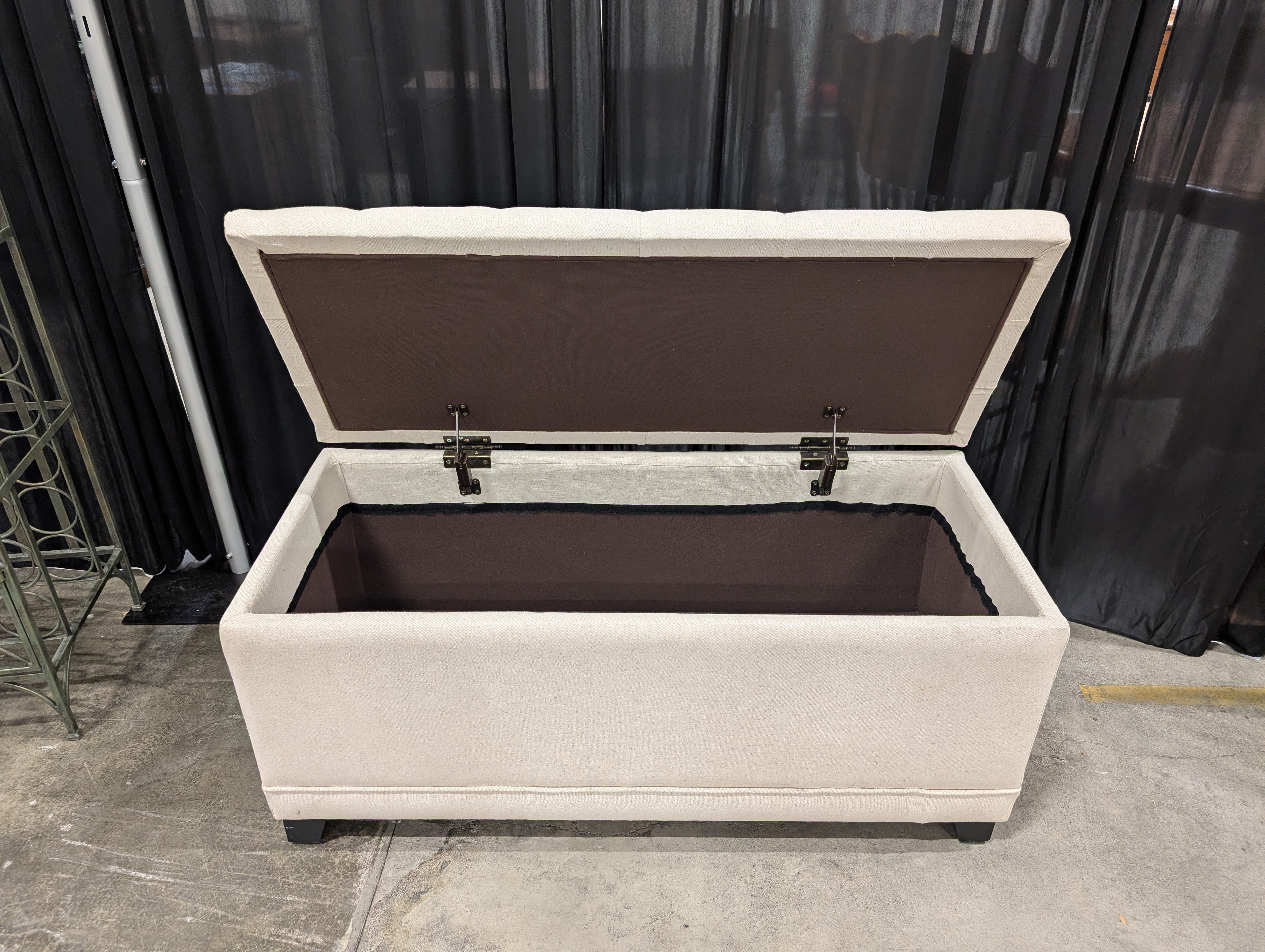 Cream Tufted Upholstered Storage Bench with Lift-Top