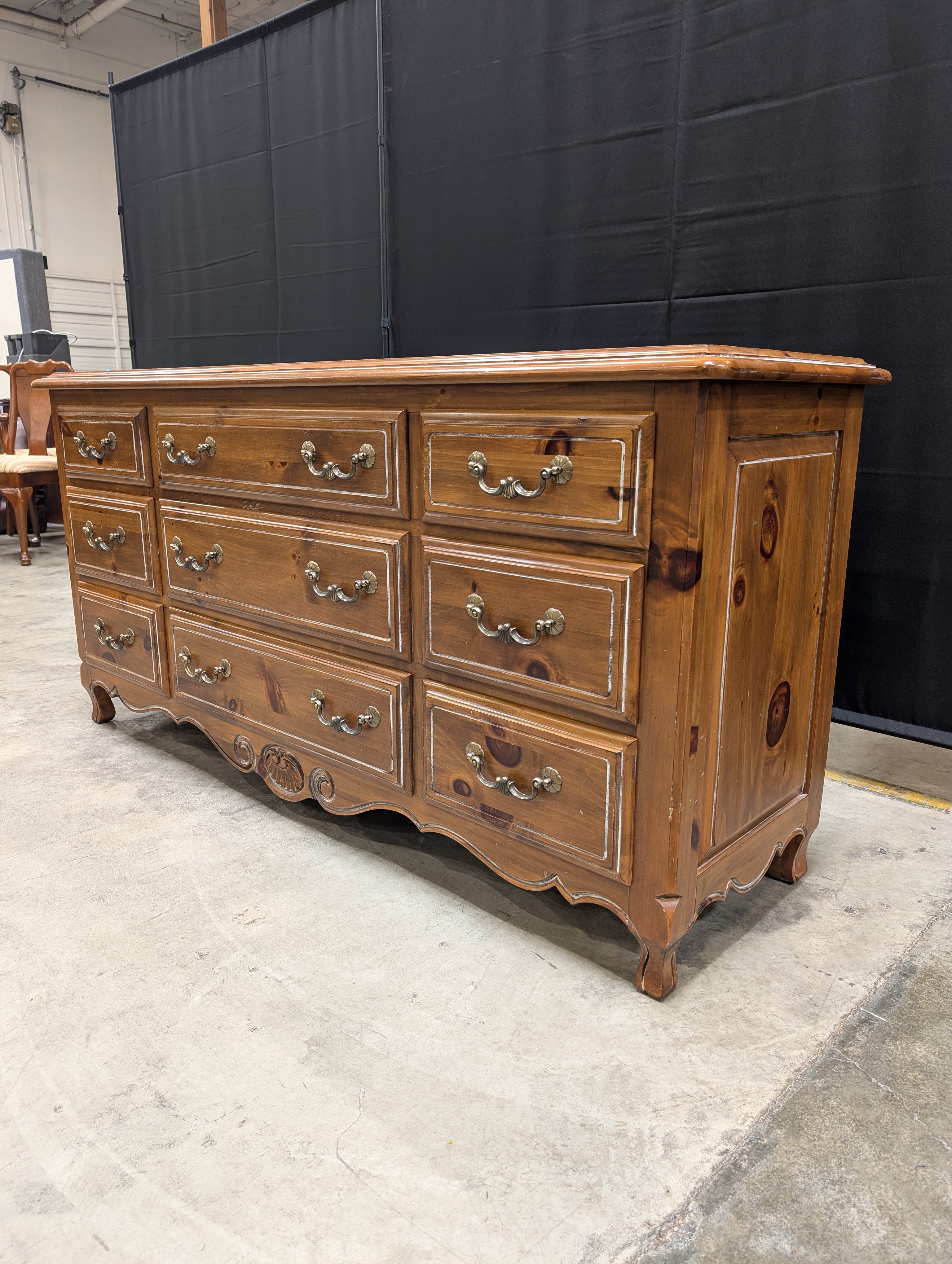 Ethan Allen Stately Wood French Provincial Nine-Drawer Dresser