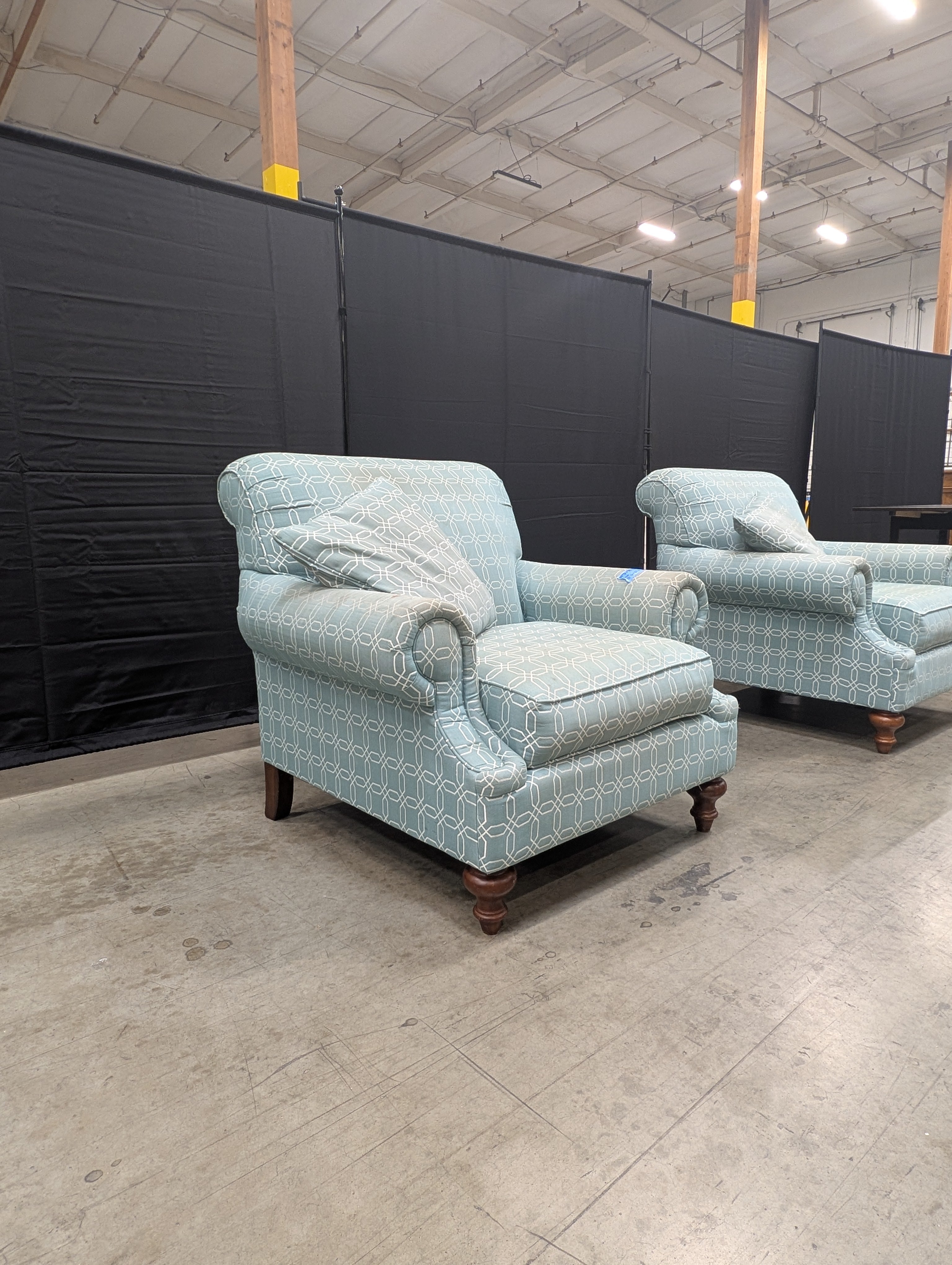 Comfortable Armchair with Green Wavy Pattern Slipcover