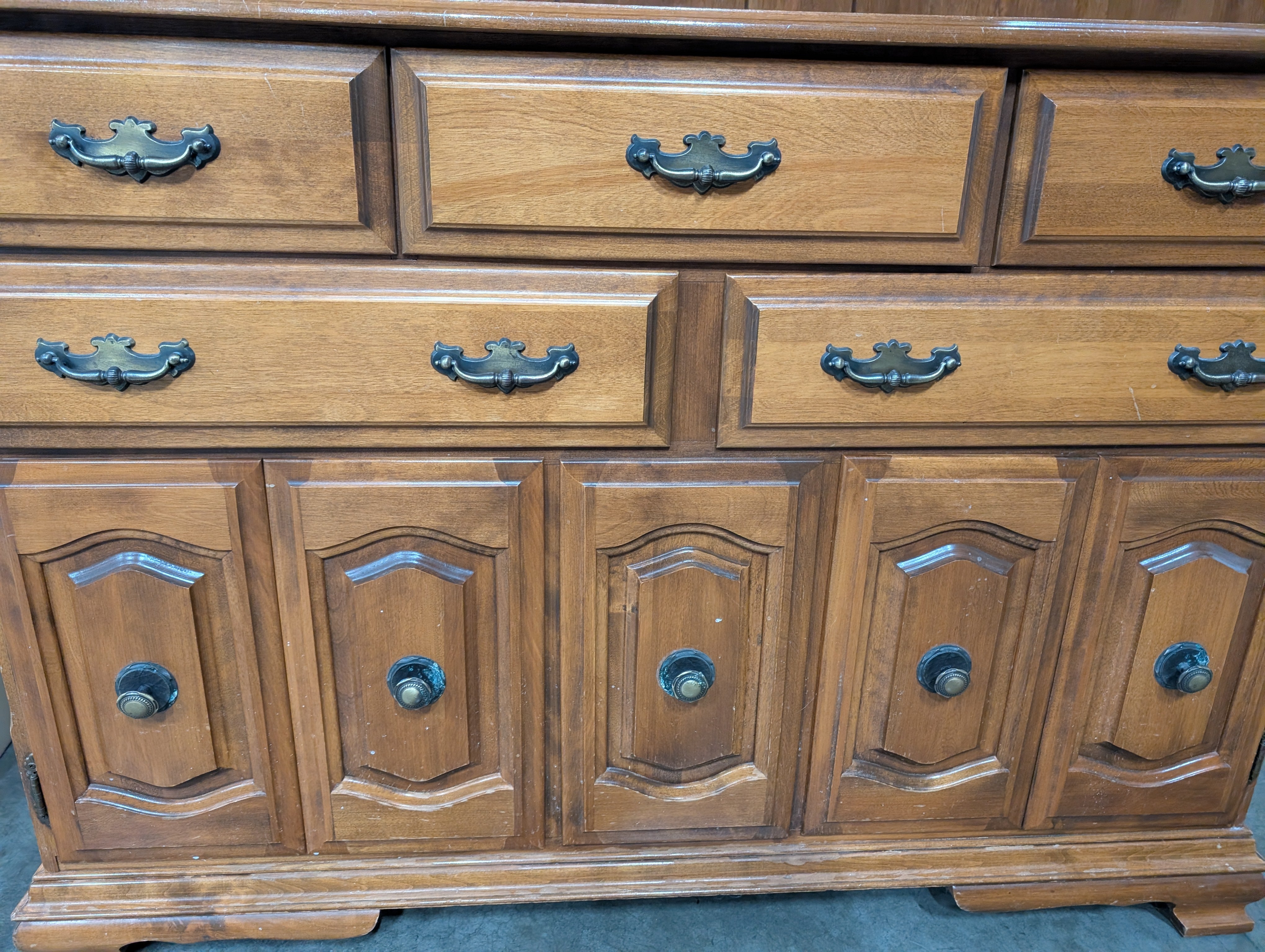 Traditional Wood Display Hutch with Glass Doors and Storage