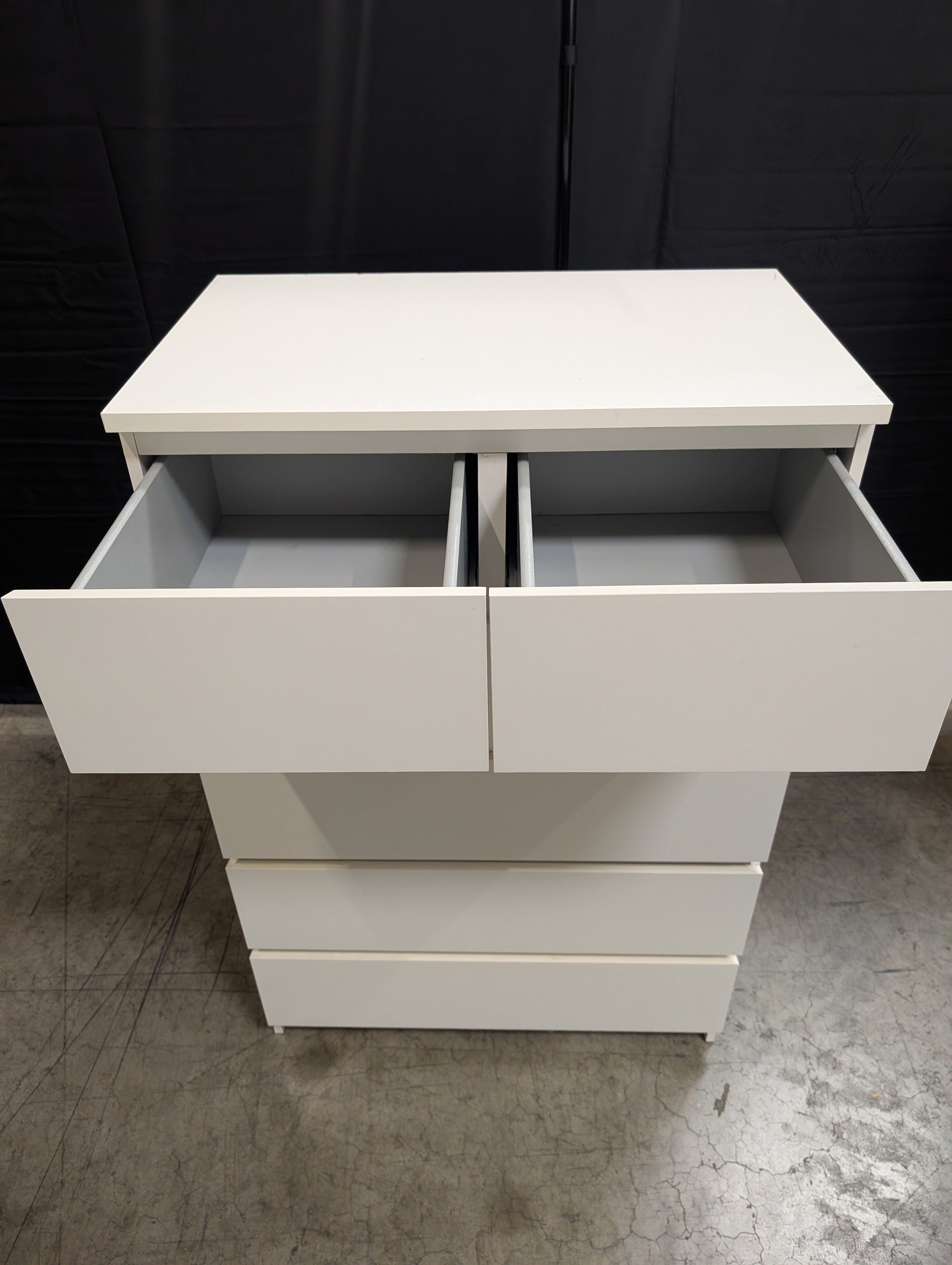 Modern Light Grey Six-Drawer Dresser Chest
