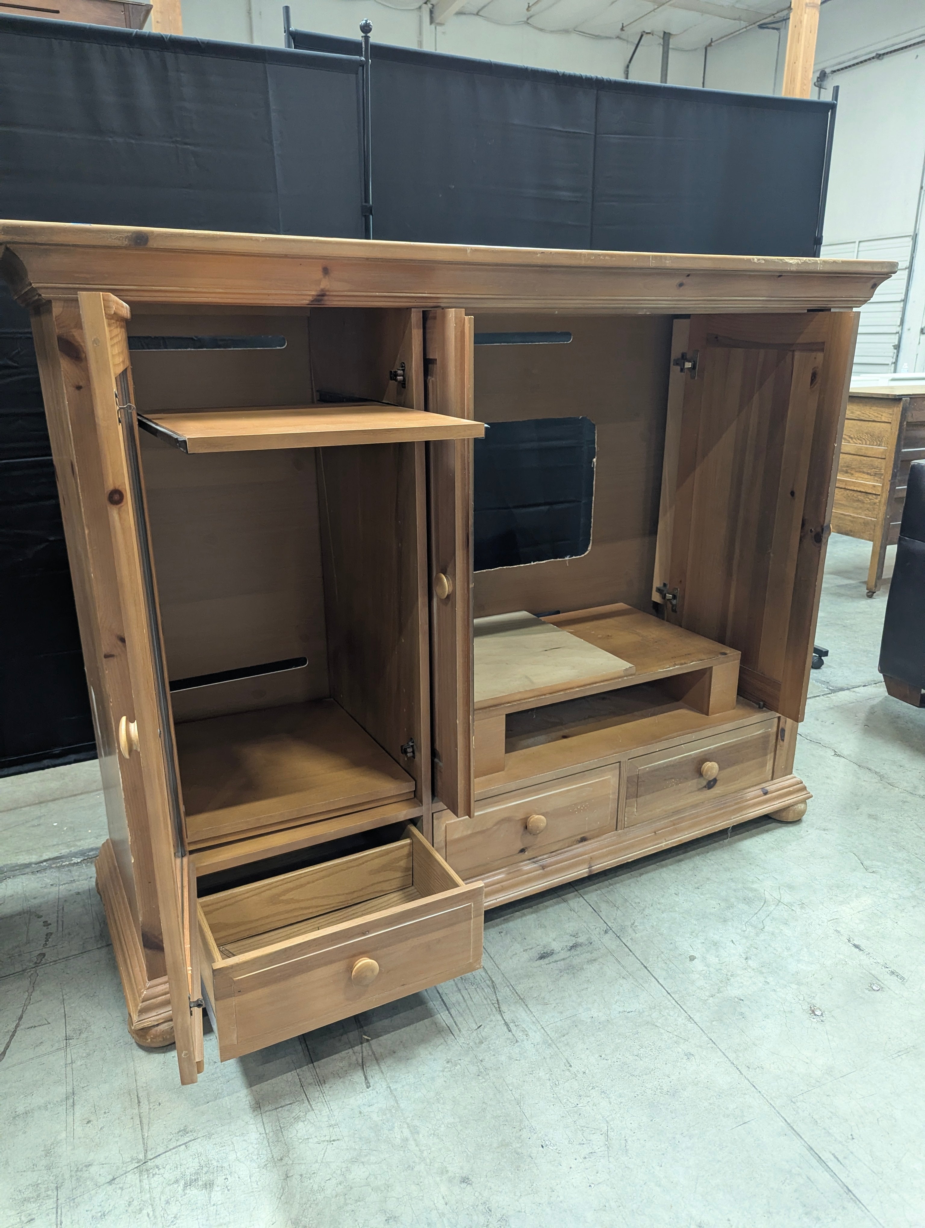 Light Pine Wood Three-Door TV console with Glass Panel