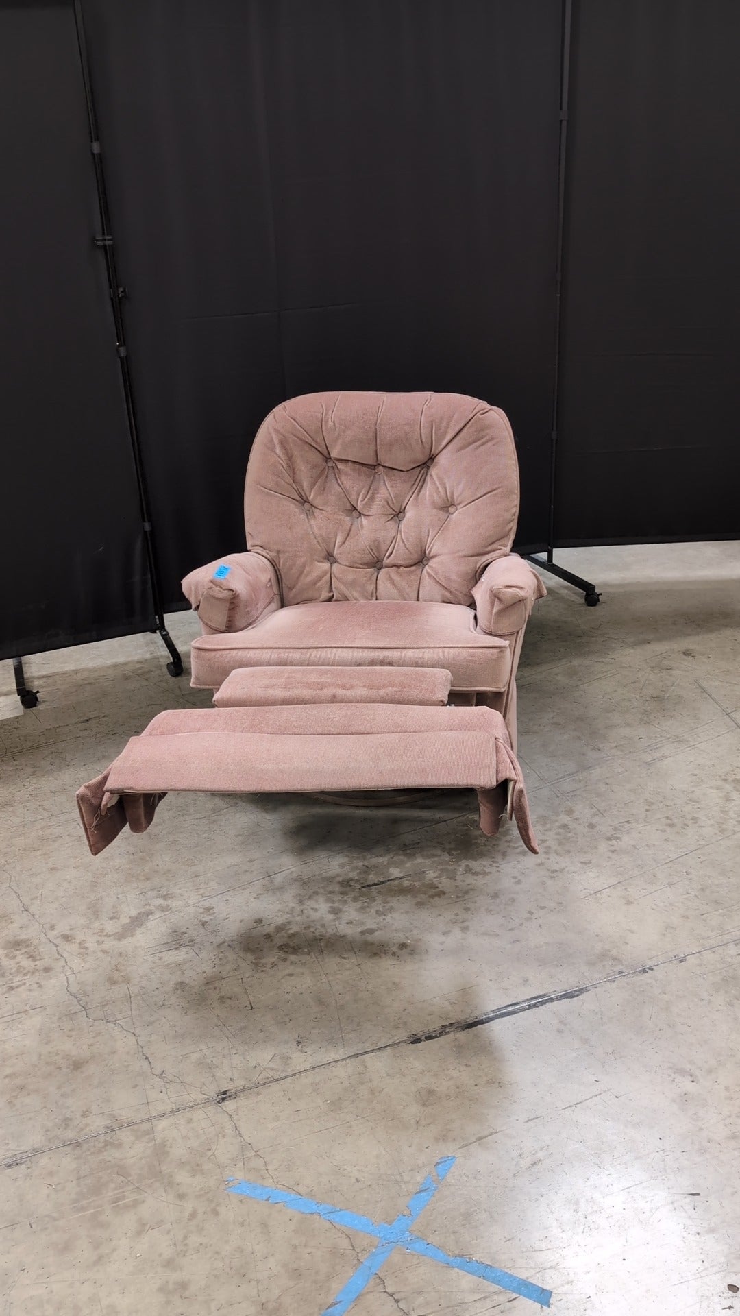 Vintage Dusty Rose Tufted Armchair