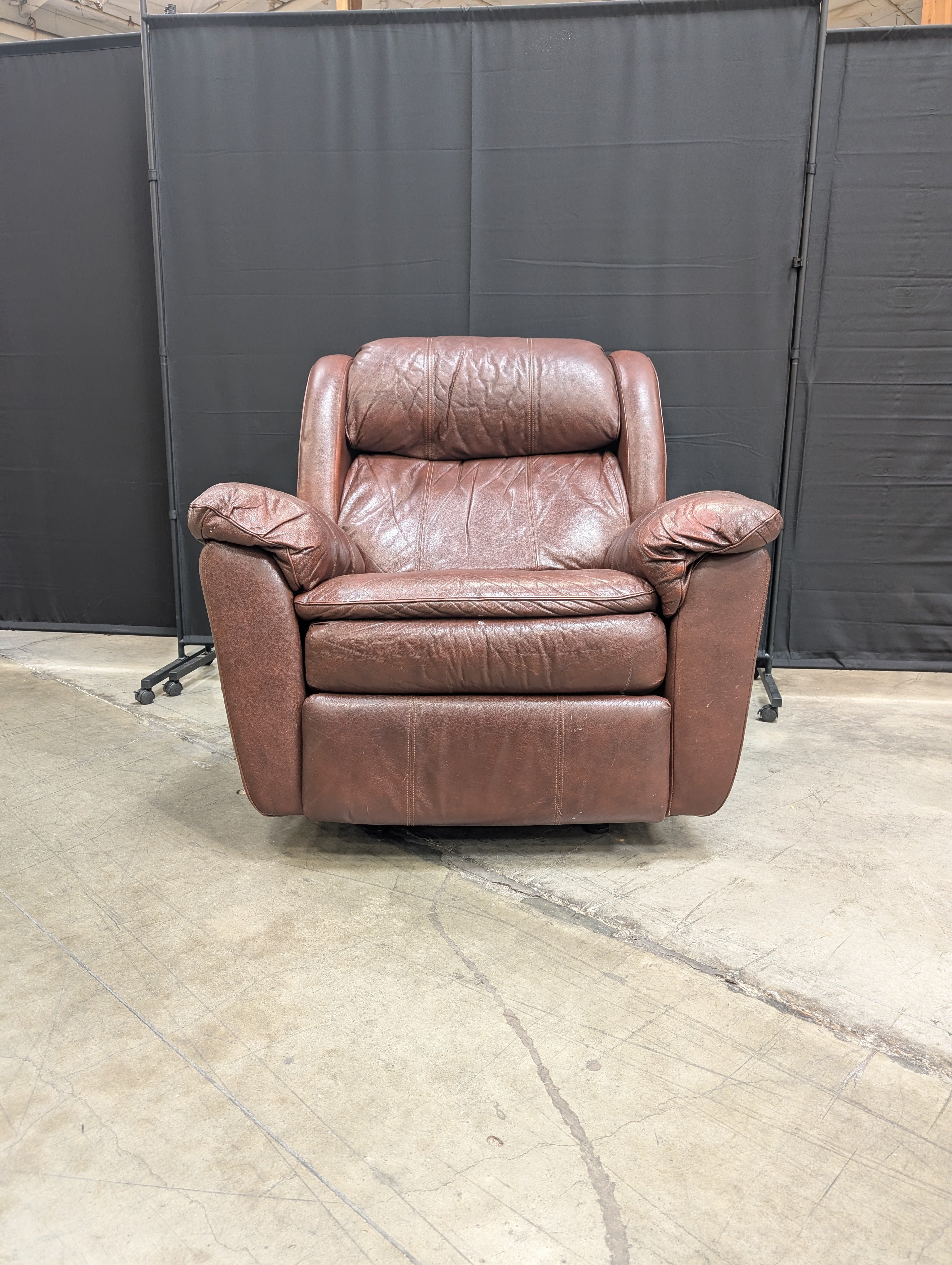 Spacious Dark Brown Leather Recliner Chair