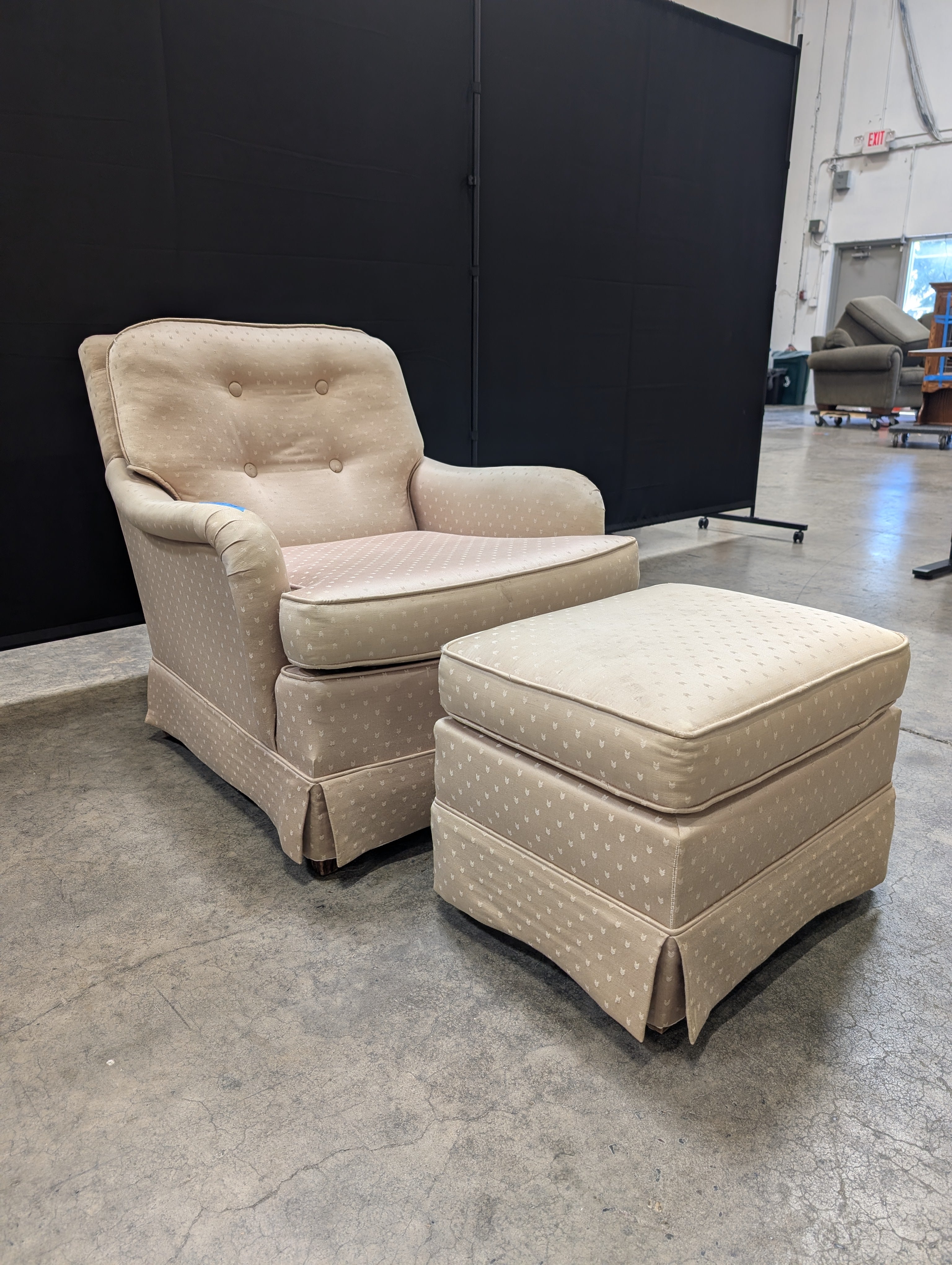 Classic Beige Upholstered Armchair with Dotted Fabric