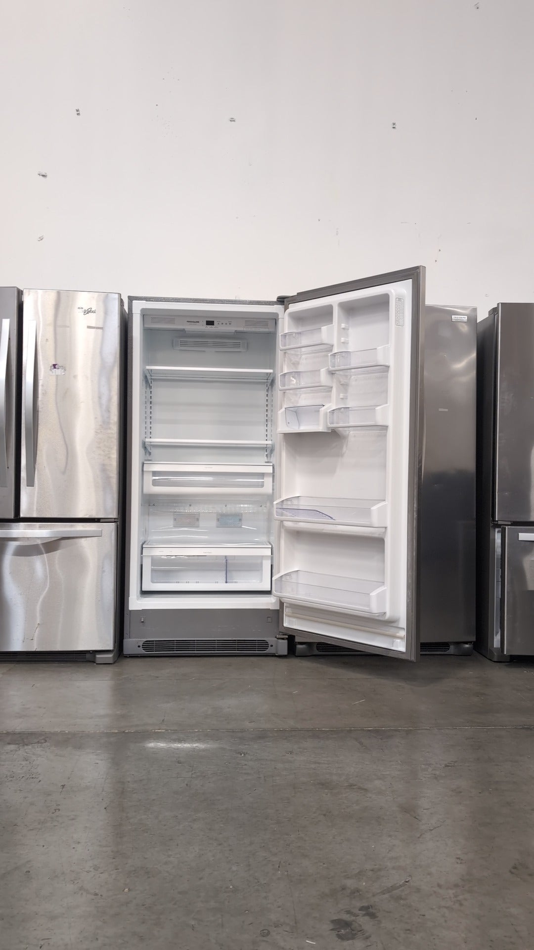 FRIGIDAIRE GALLERY Stainless Steel Refrigerator Appliance