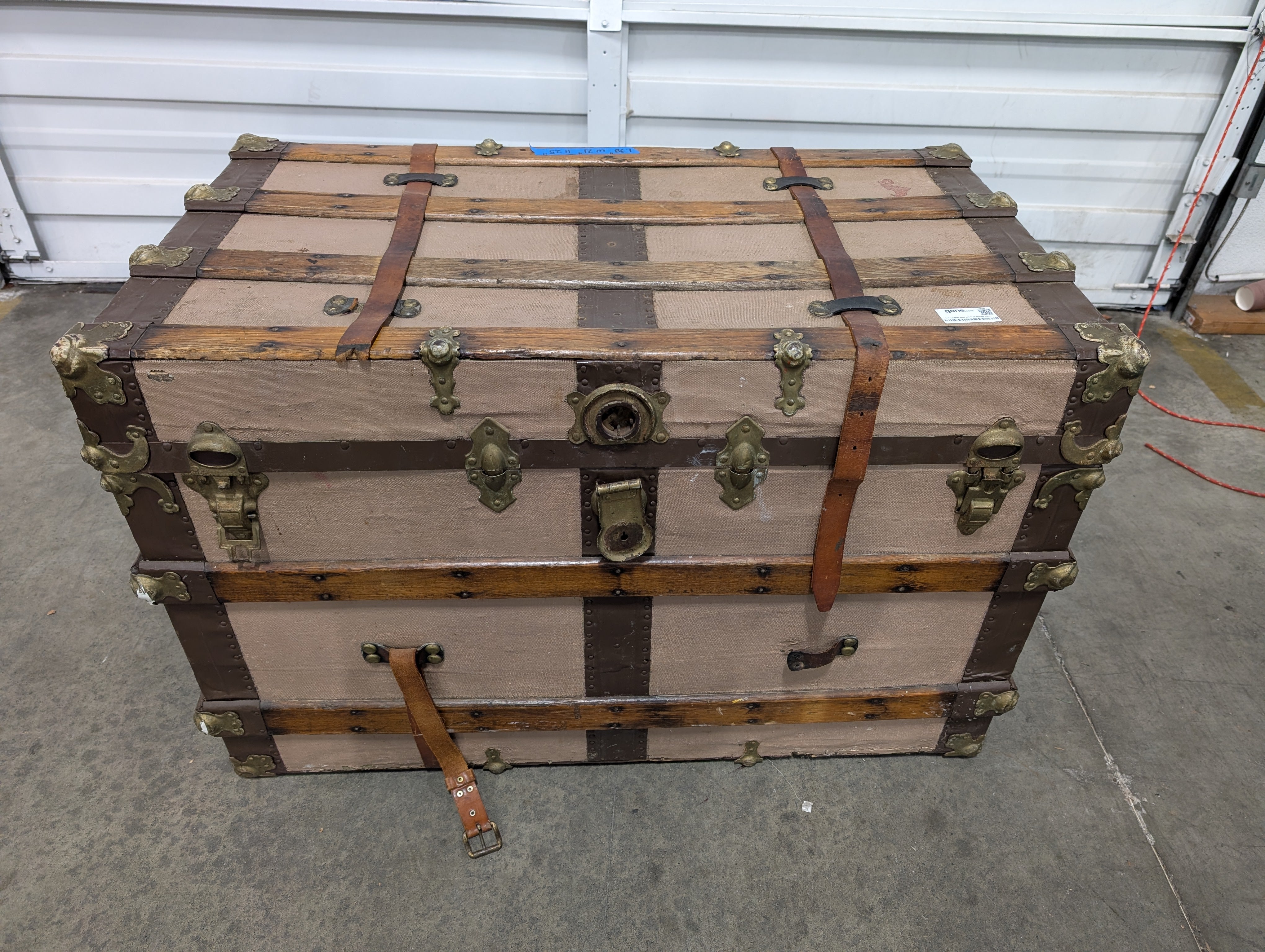 Vintage Style Wood and Metal Storage Trunk