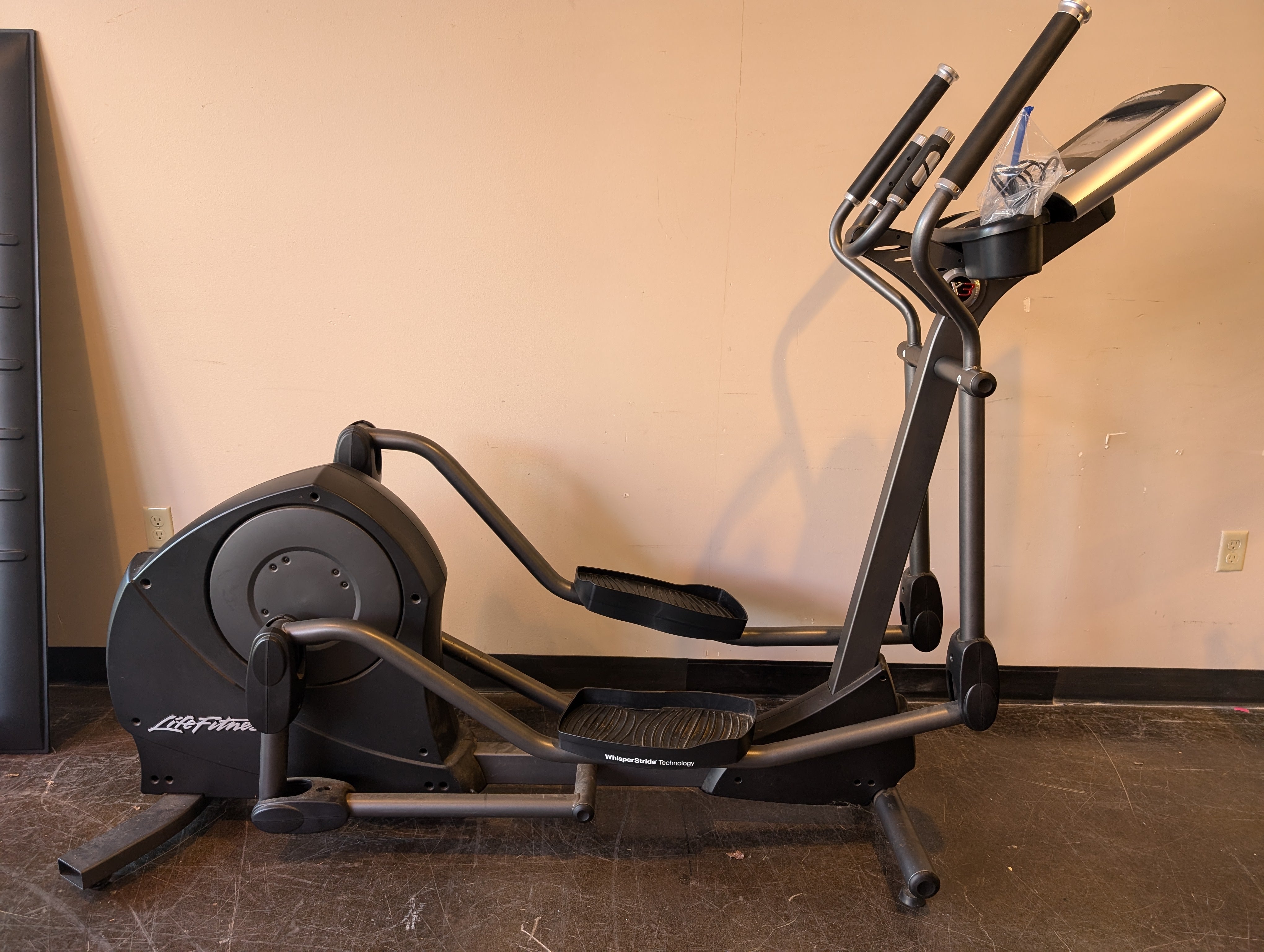 Life Fitness Advanced Home Elliptical Trainer