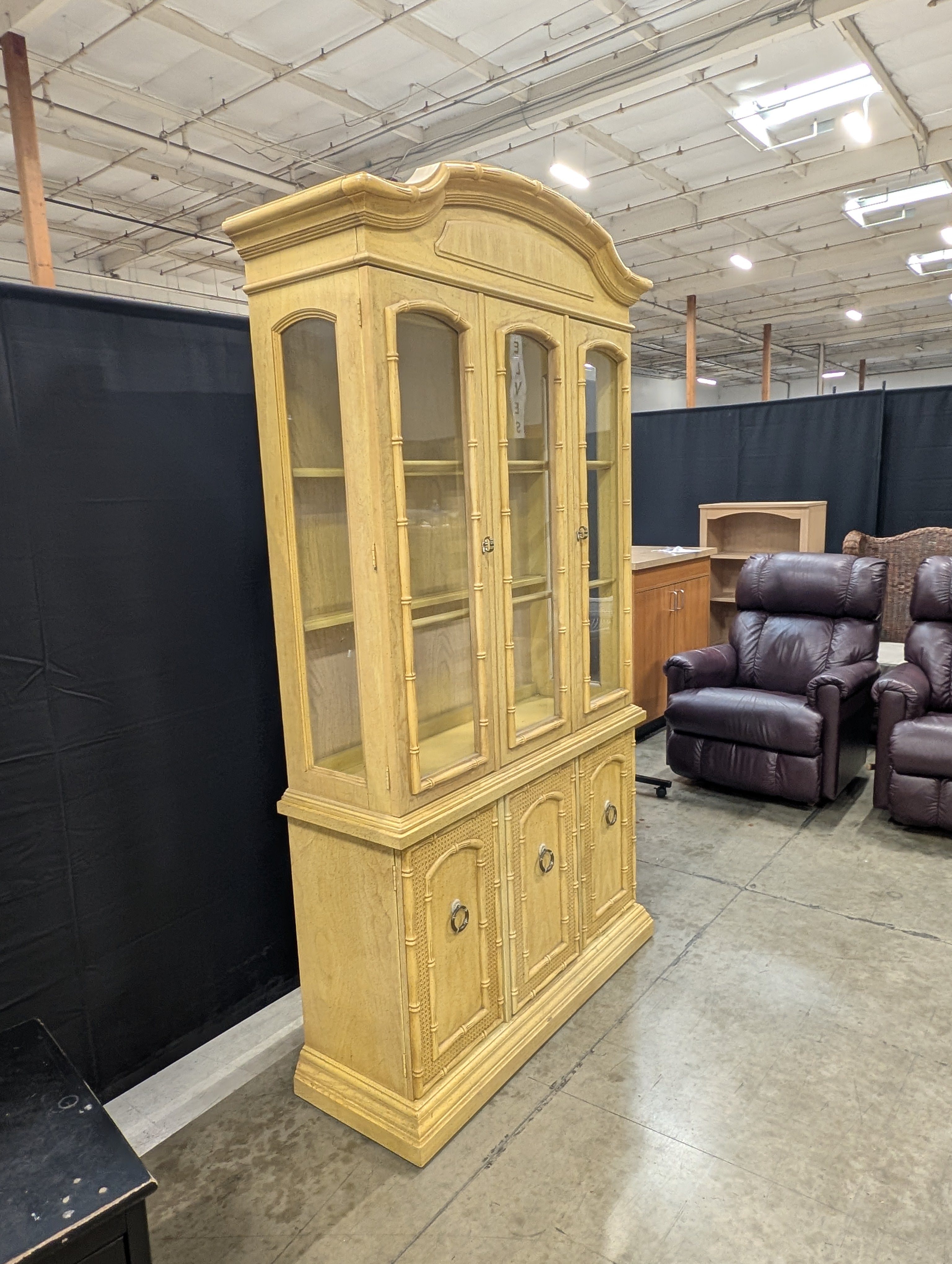 Vintage Chinoiserie Style Display Cabinet with Bamboo Detailing