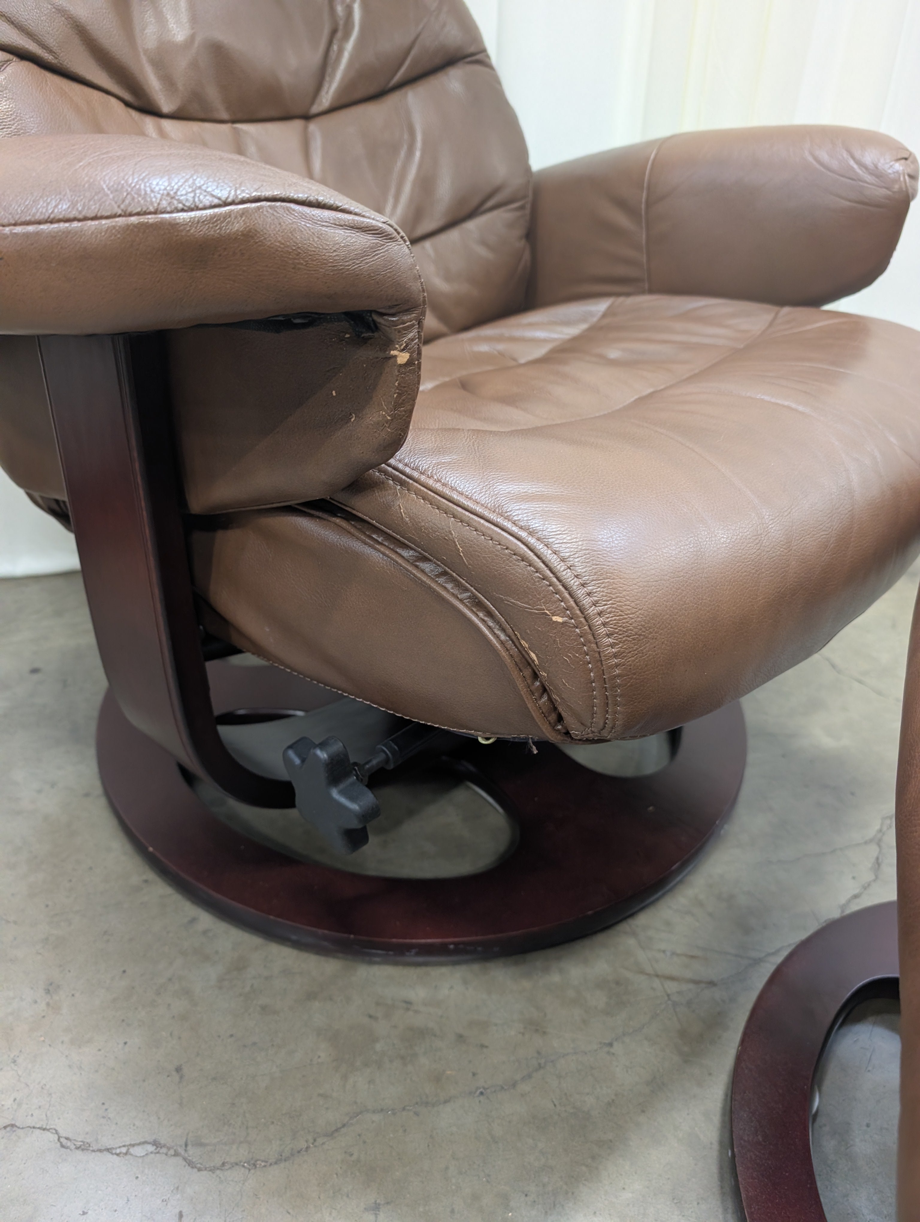 Chocolate Brown Leather Recliner with Padded Arms