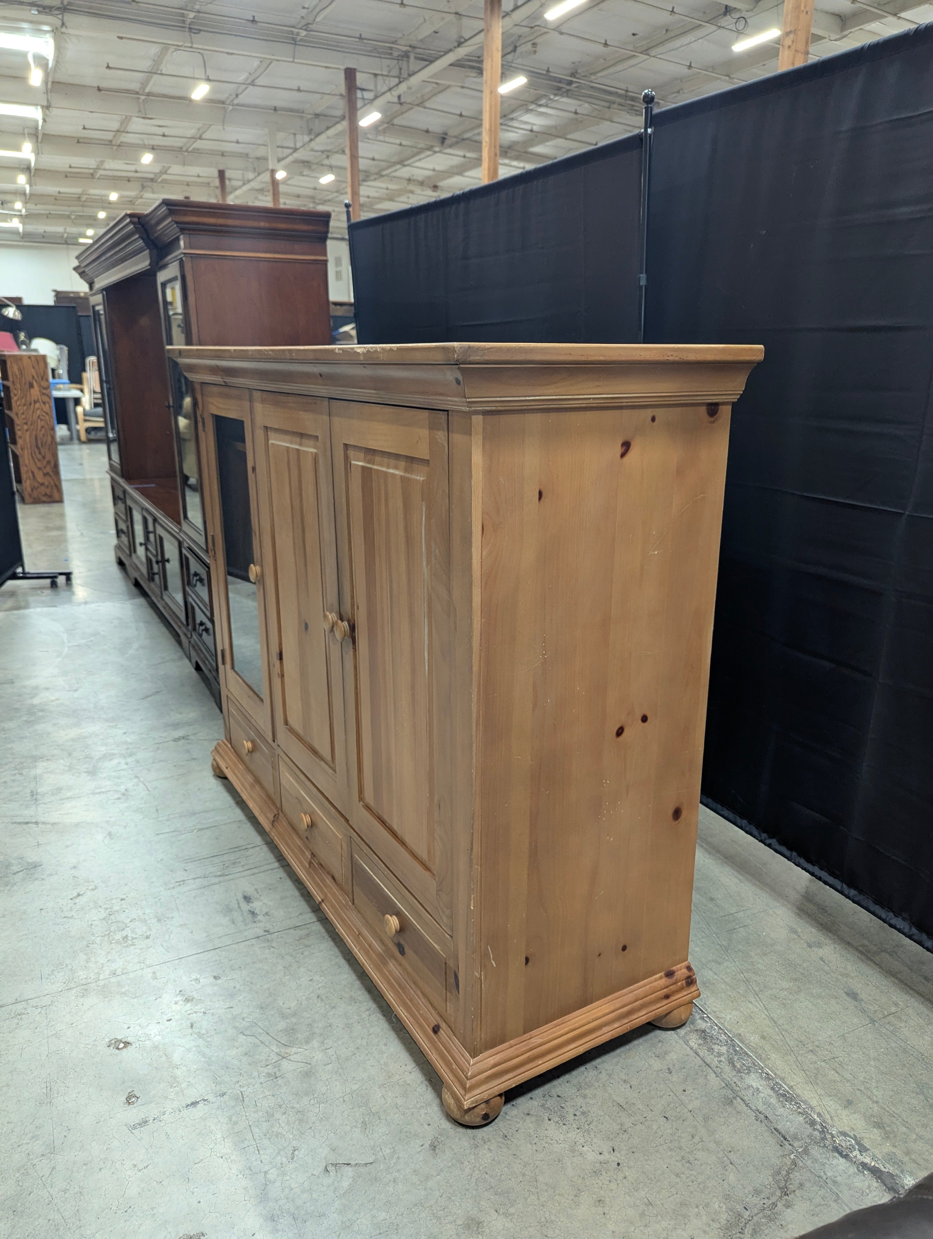 Light Pine Wood Three-Door TV console with Glass Panel