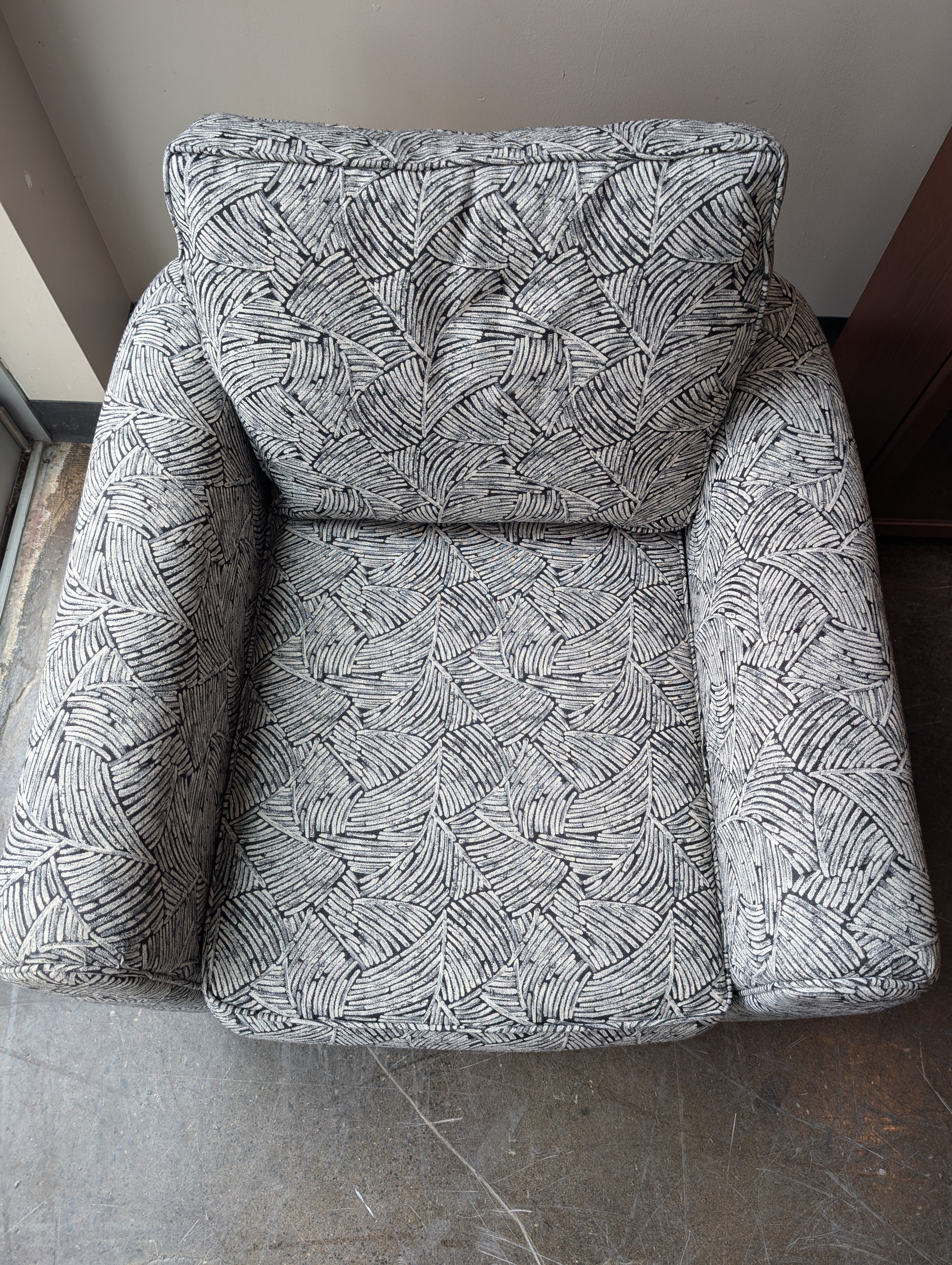 Pair of Contemporary Upholstered Club Chair with Botanical Pattern
