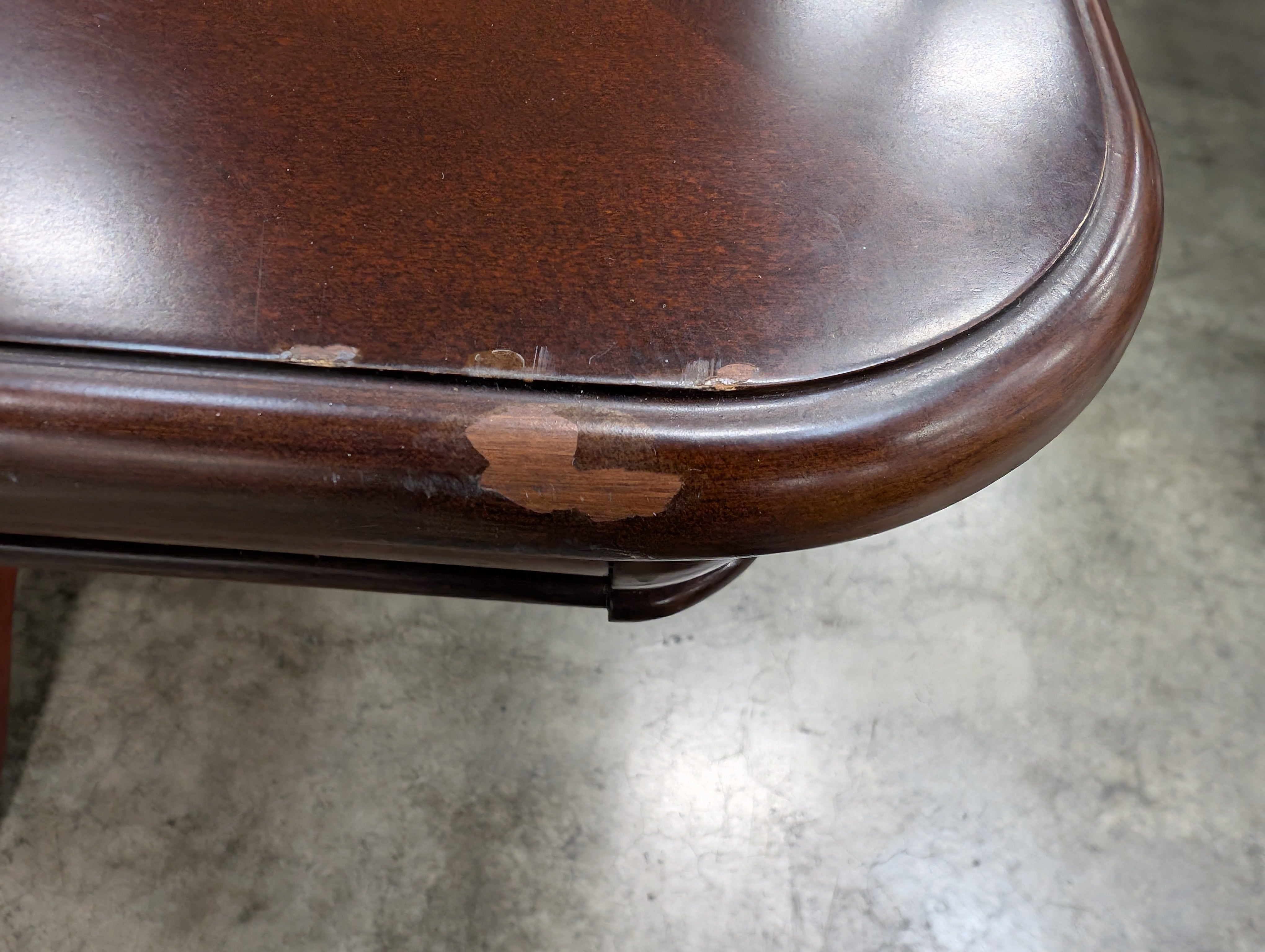 Traditional Dark Wood Rectangular Dining Table
