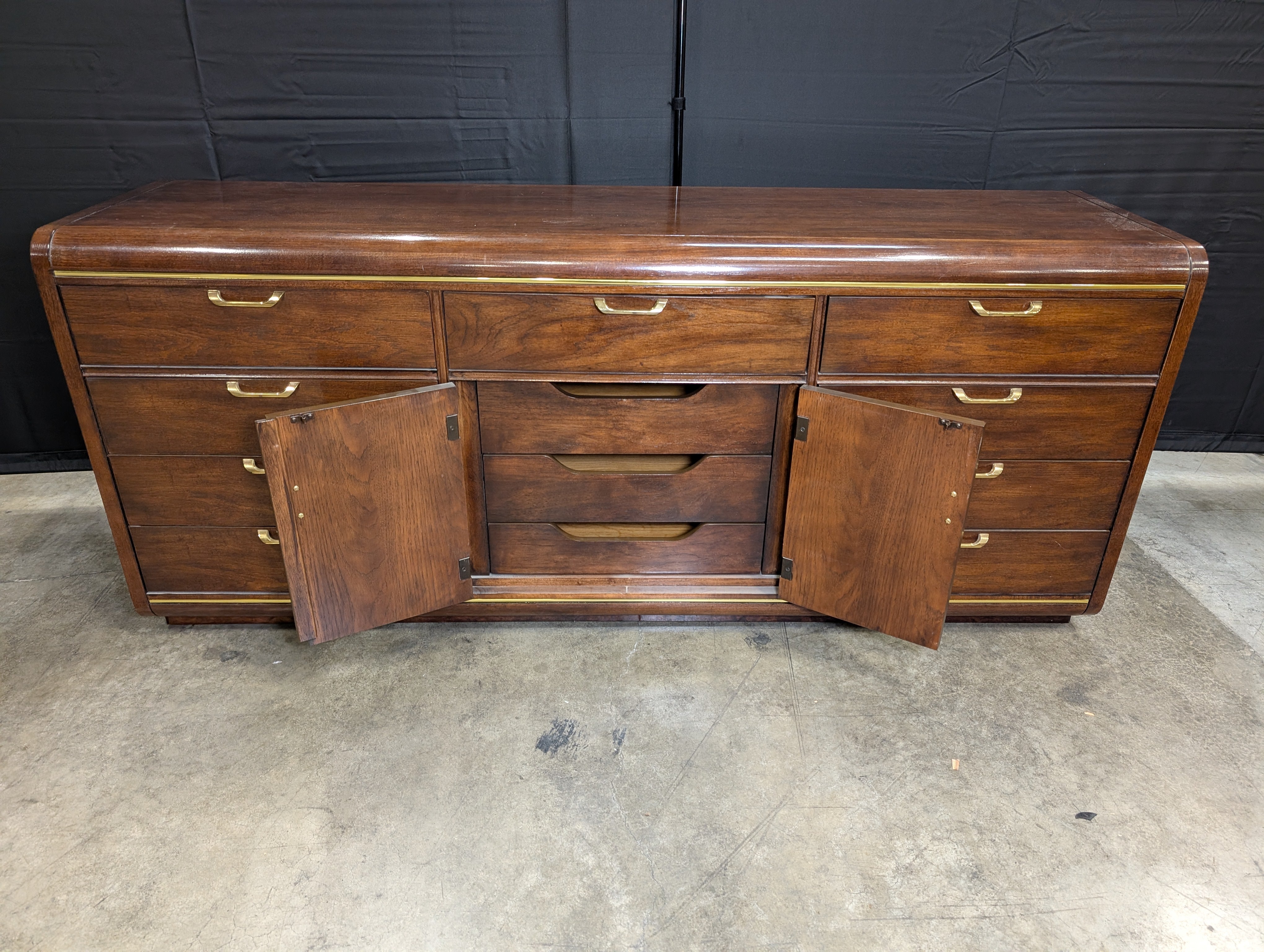 Thomasville Dark Wood Credenza