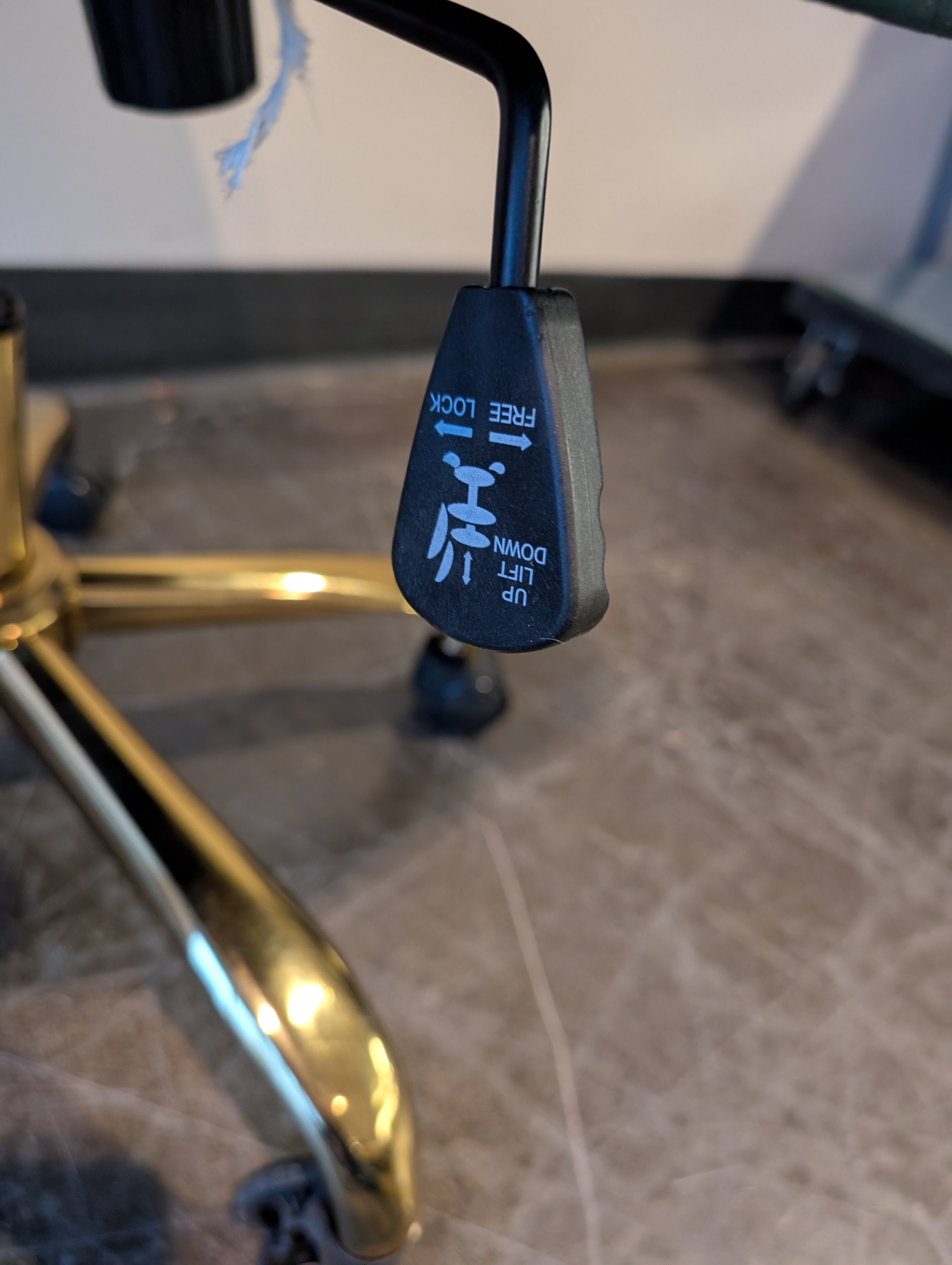 Deep Green Velvet Tufted Hulala Home Desk Chair with Gold Base