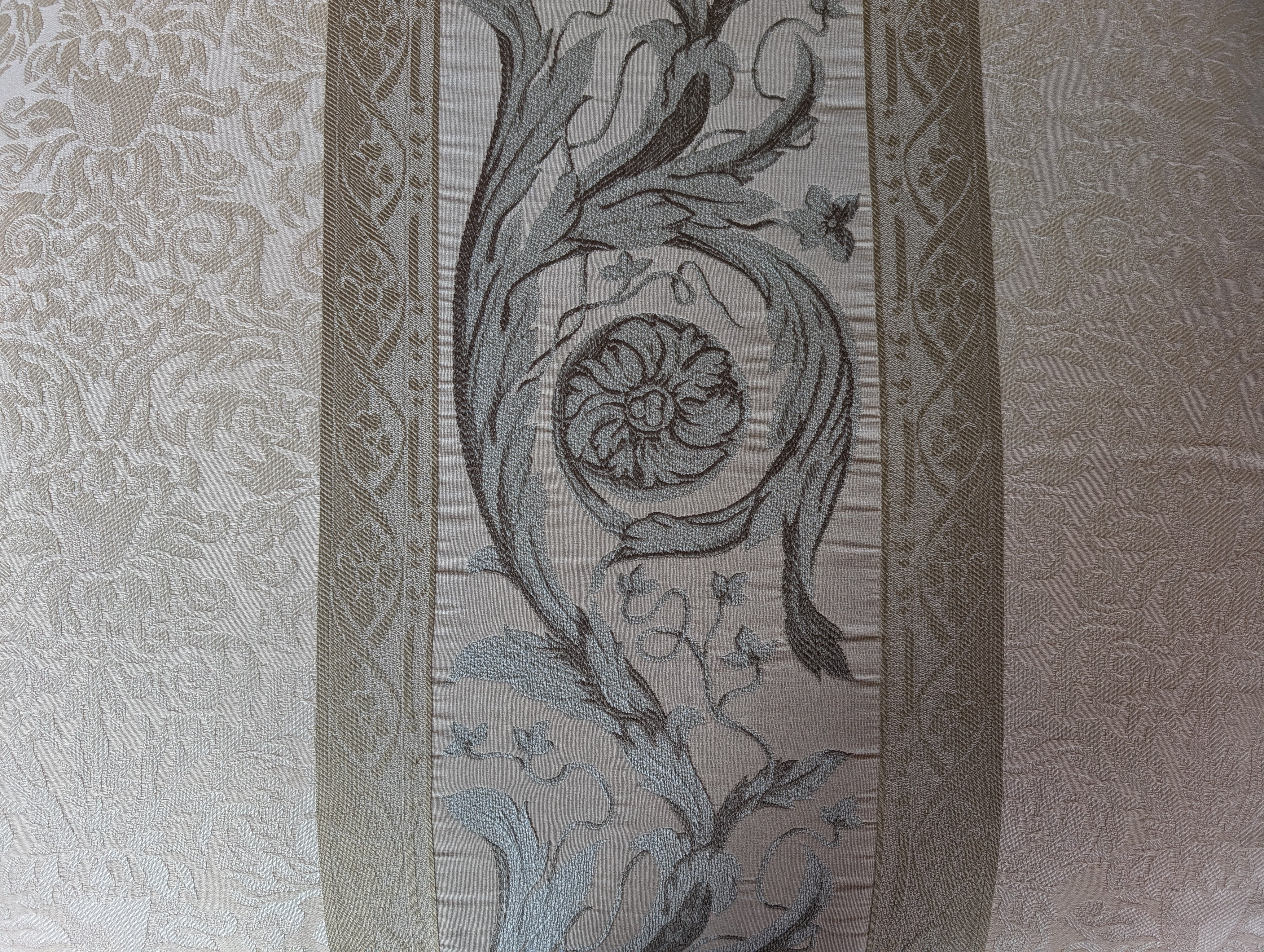 Pair of Upholstered Armless Accent Chair with Scroll Pattern