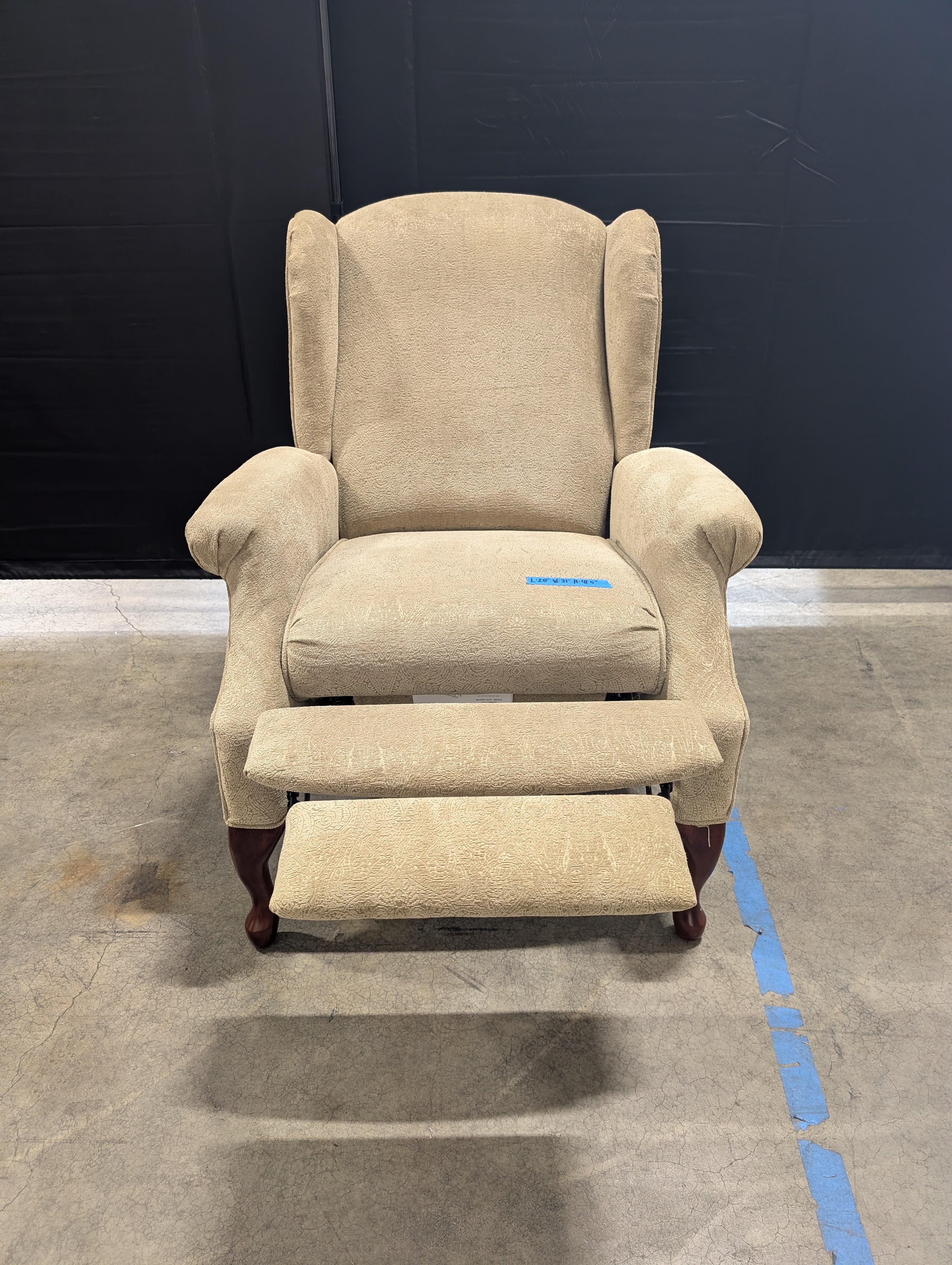 Lane Furniture Wingback Recliner with Cabriole Legs