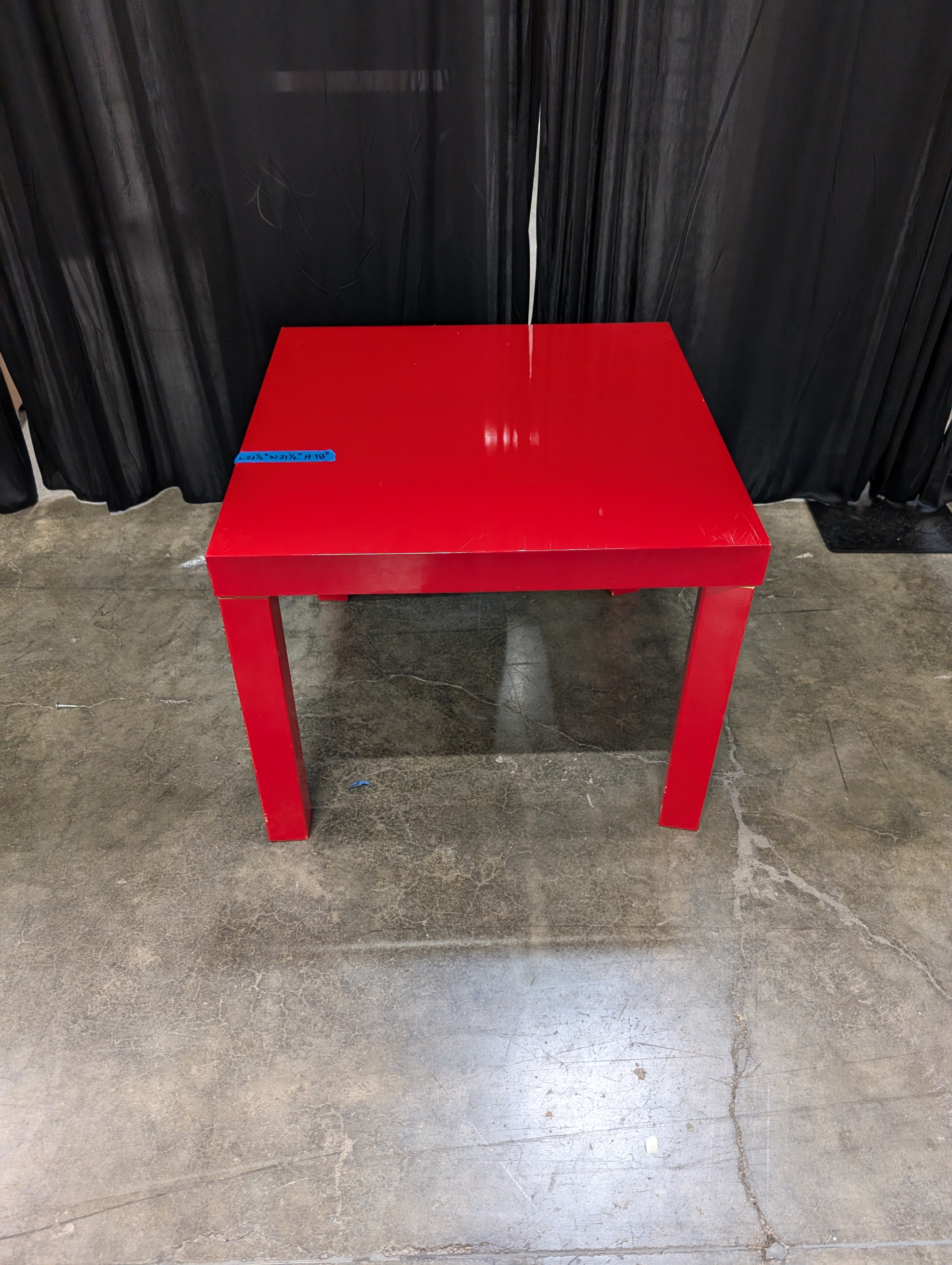 Bright Red Square End Table in Glossy Finish