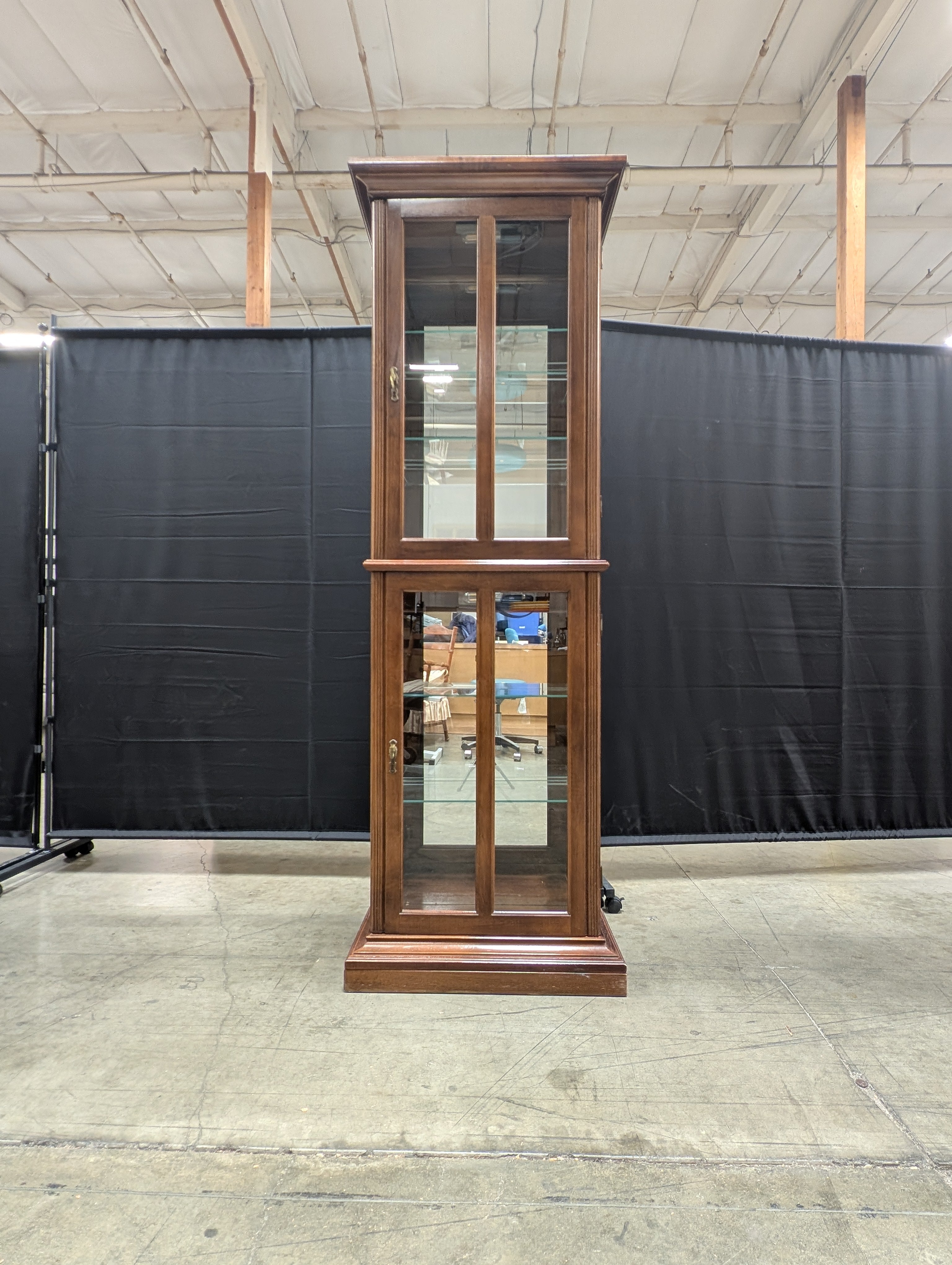 Tall Dark Wood PULASKI FURNITURE Display Curio Cabinet with Cherry Finish