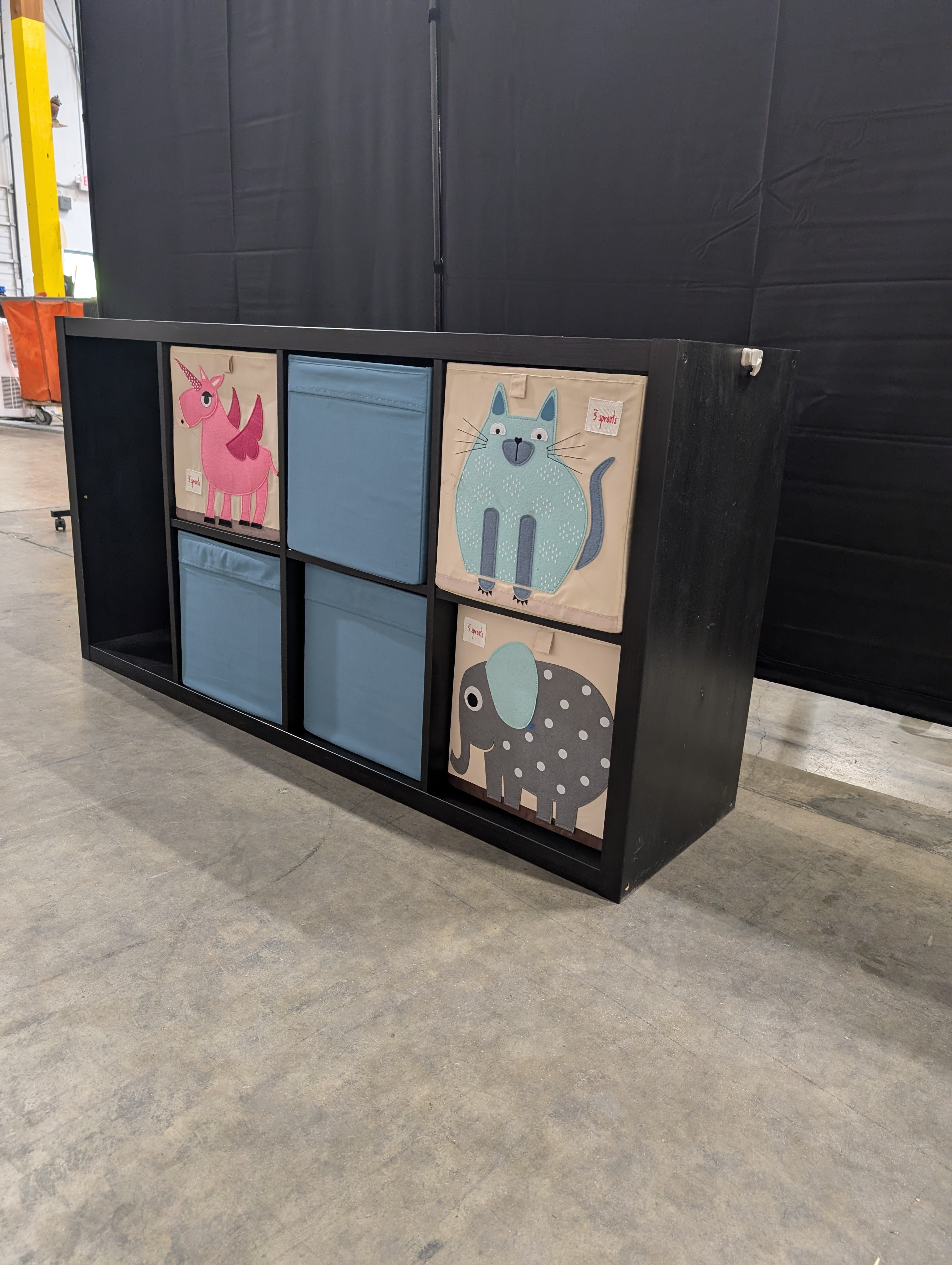 Black seven-Cube Storage Bookcase
