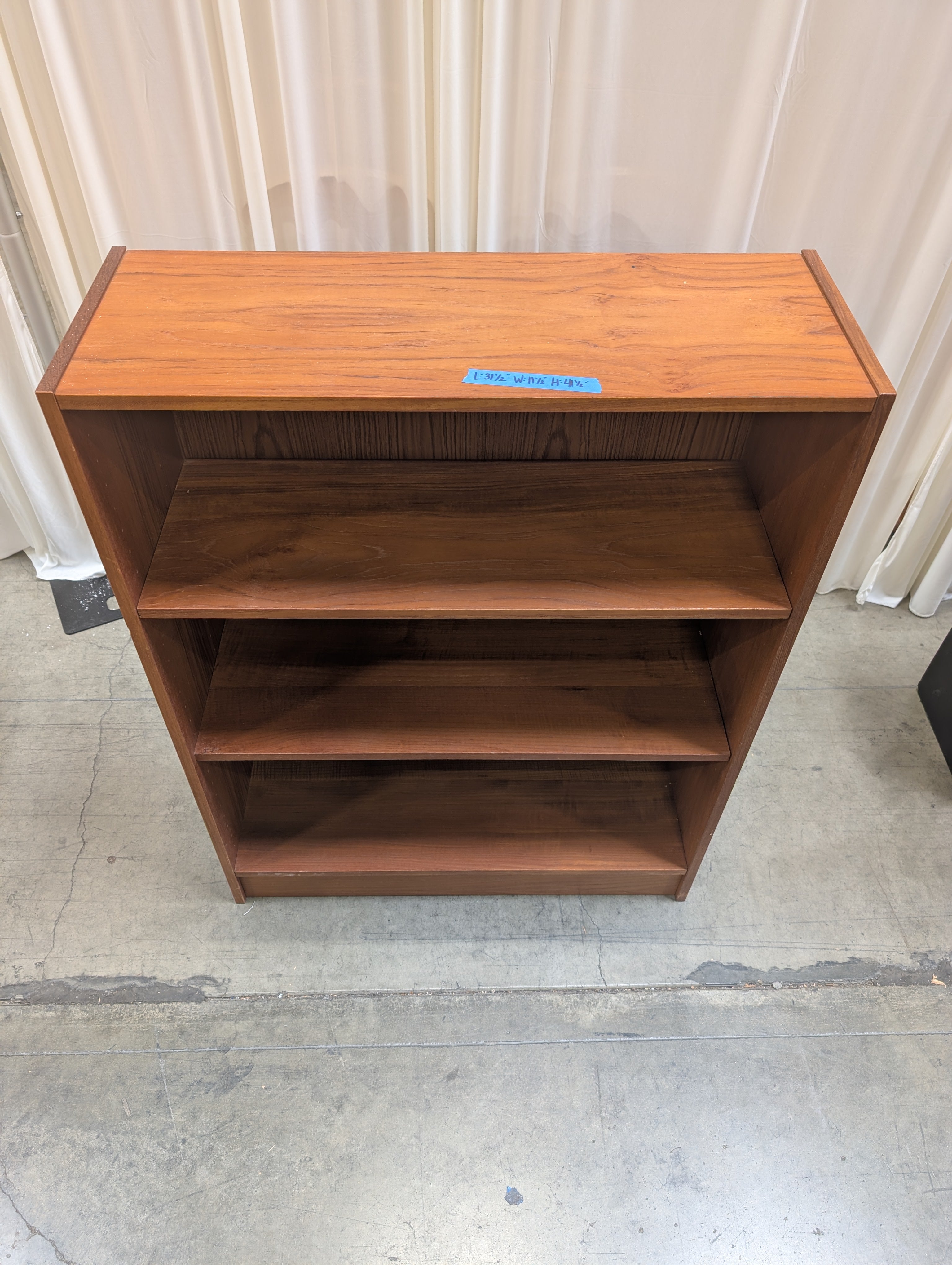 Vintage Warm Brown Four-Shelf Bookcase in Wood