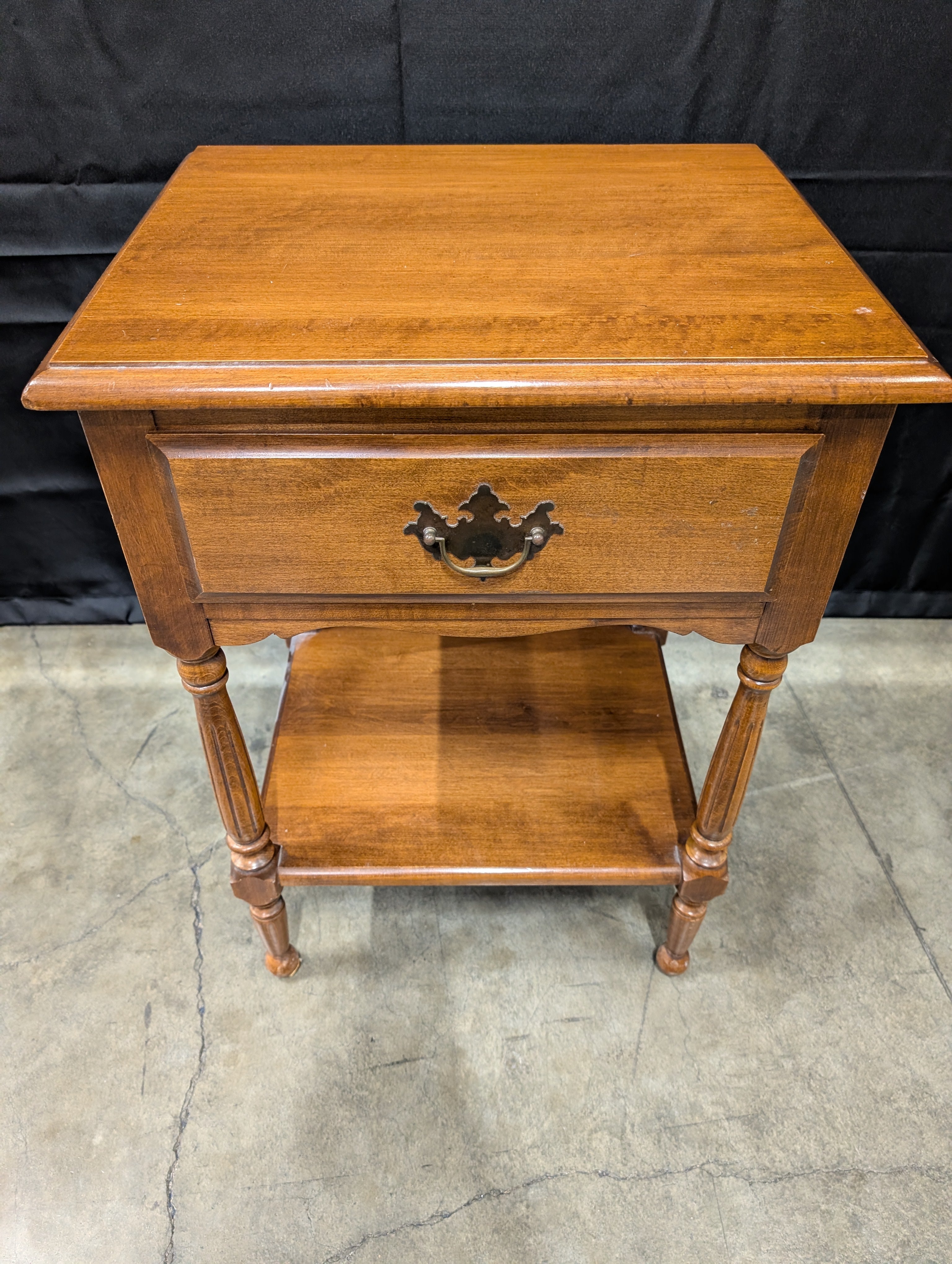 Sprague & Carleton Nightstand with Single Drawer and Shelf