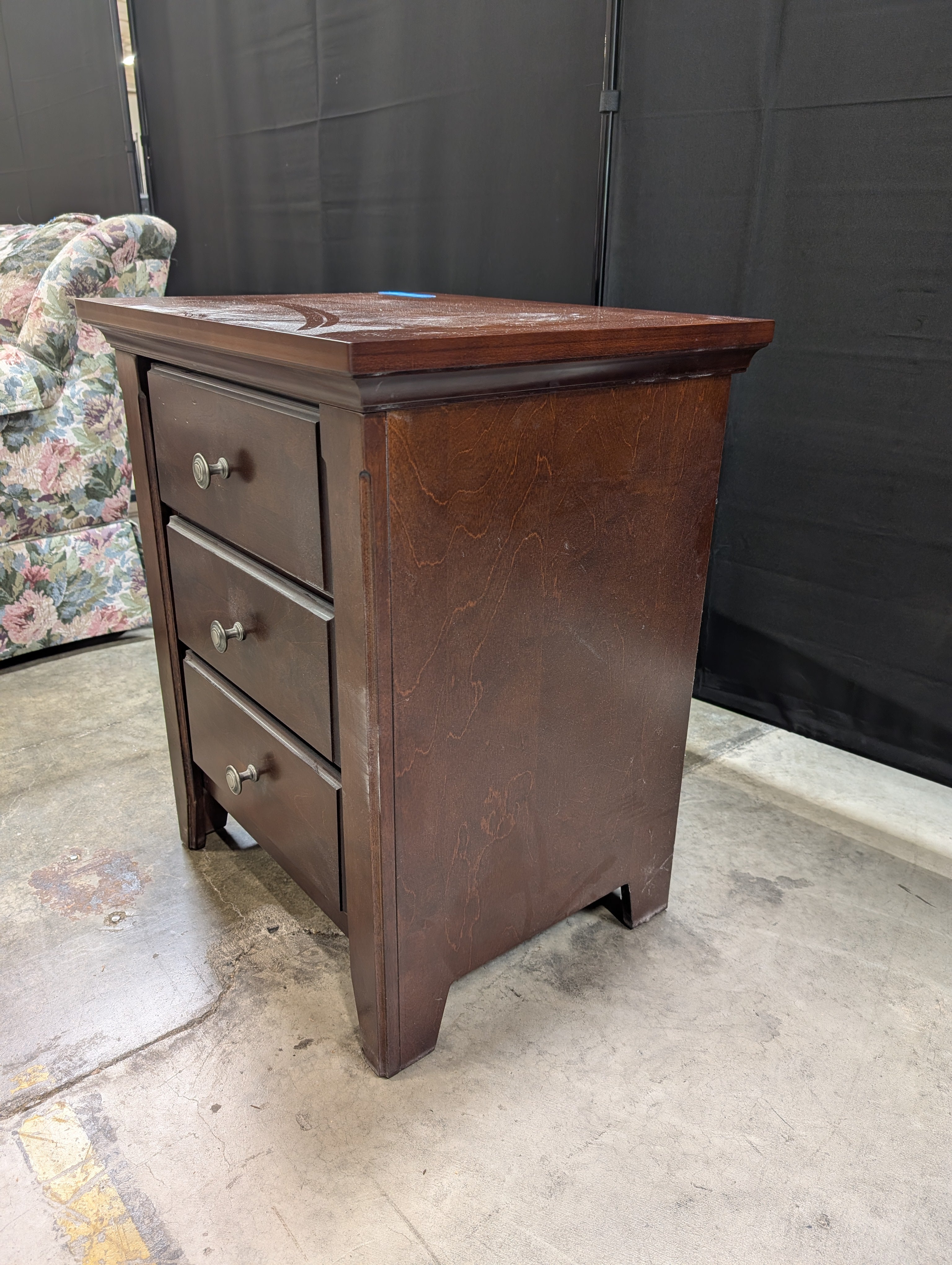 Traditional Brown Wood Three-Drawer Nightstand