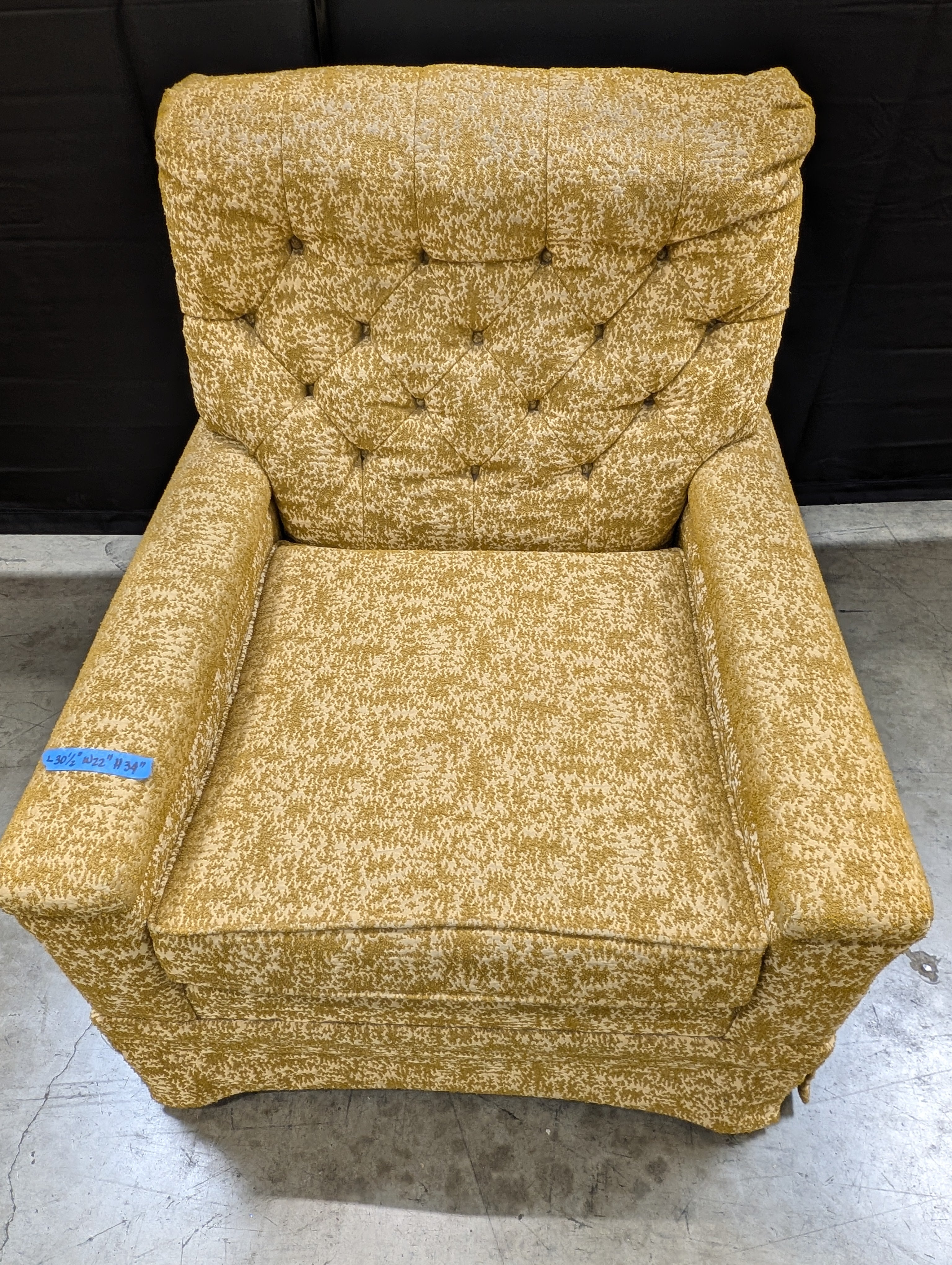 Vintage FLEXSTEEL Gold Tufted Armchair