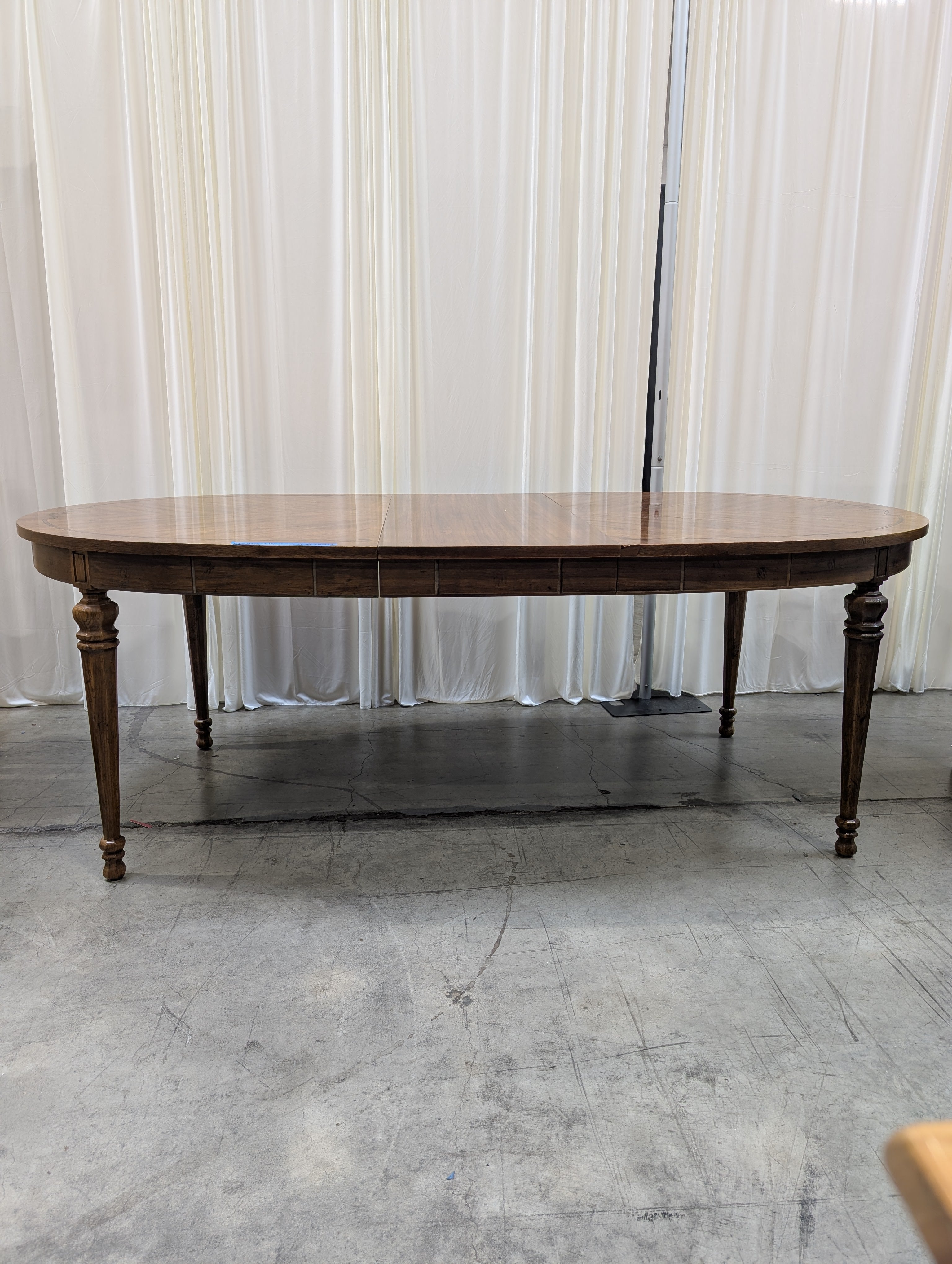 Traditional Oval Wood Dining
