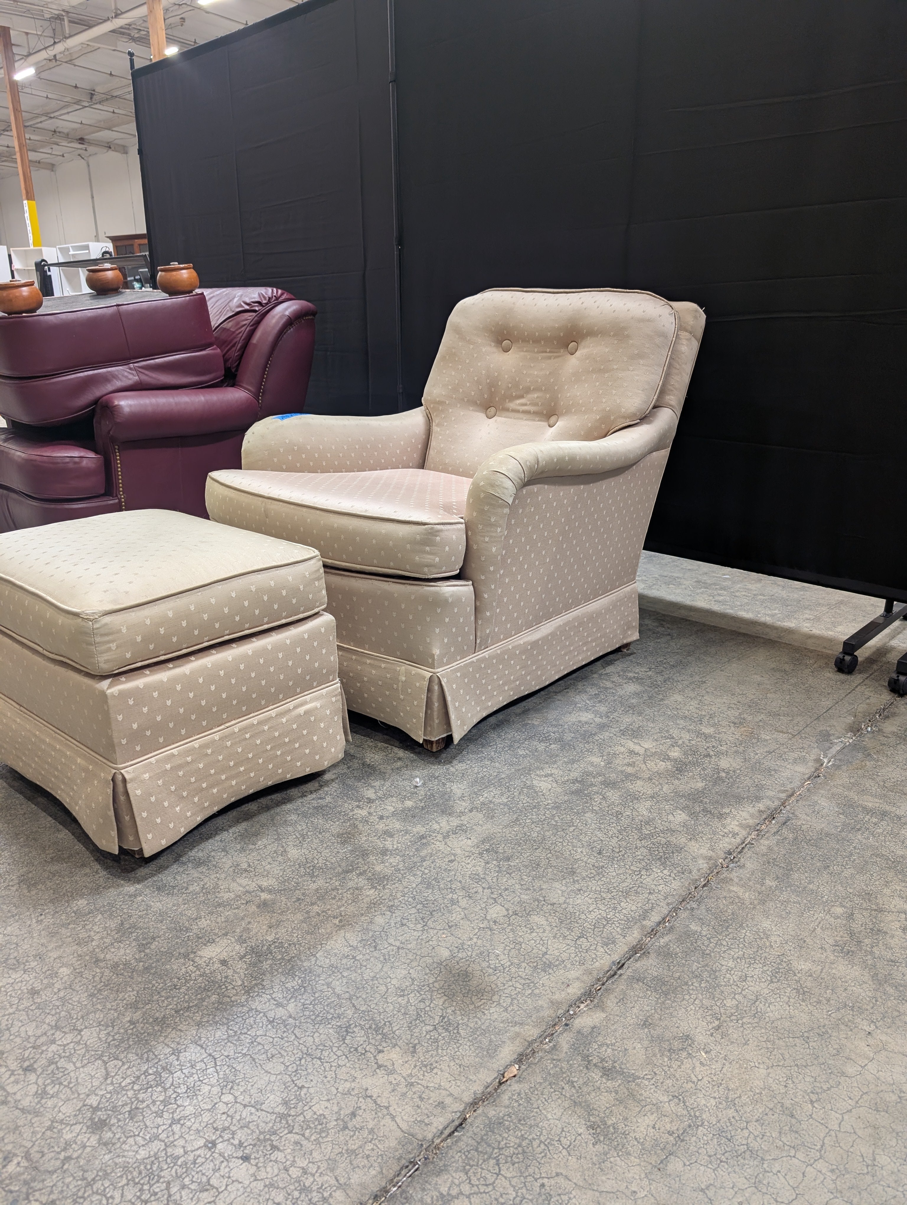Classic Beige Upholstered Armchair with Dotted Fabric