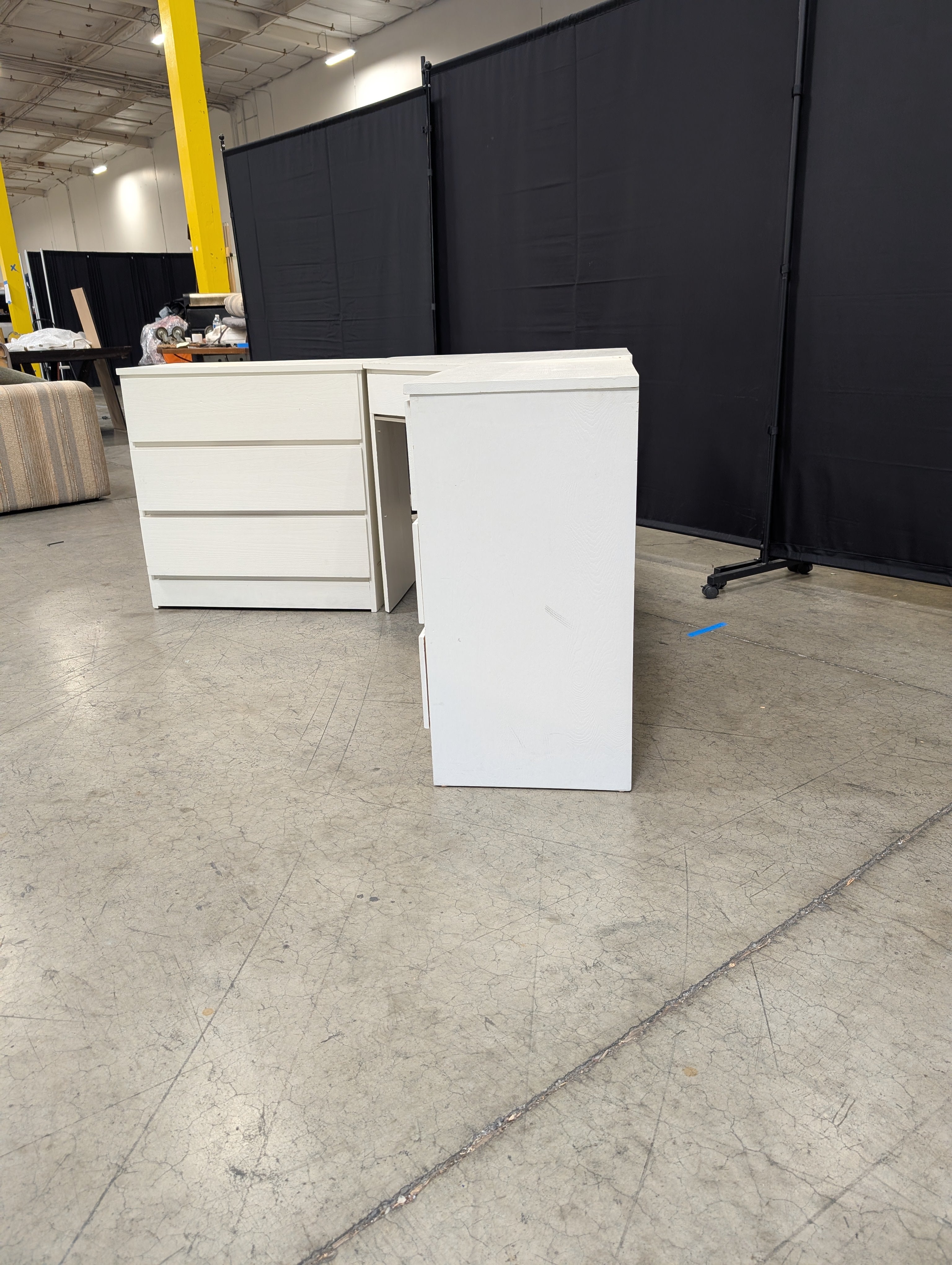 White Corner Desk and Three-Drawer Dresser Set Modern Minimalist Furniture